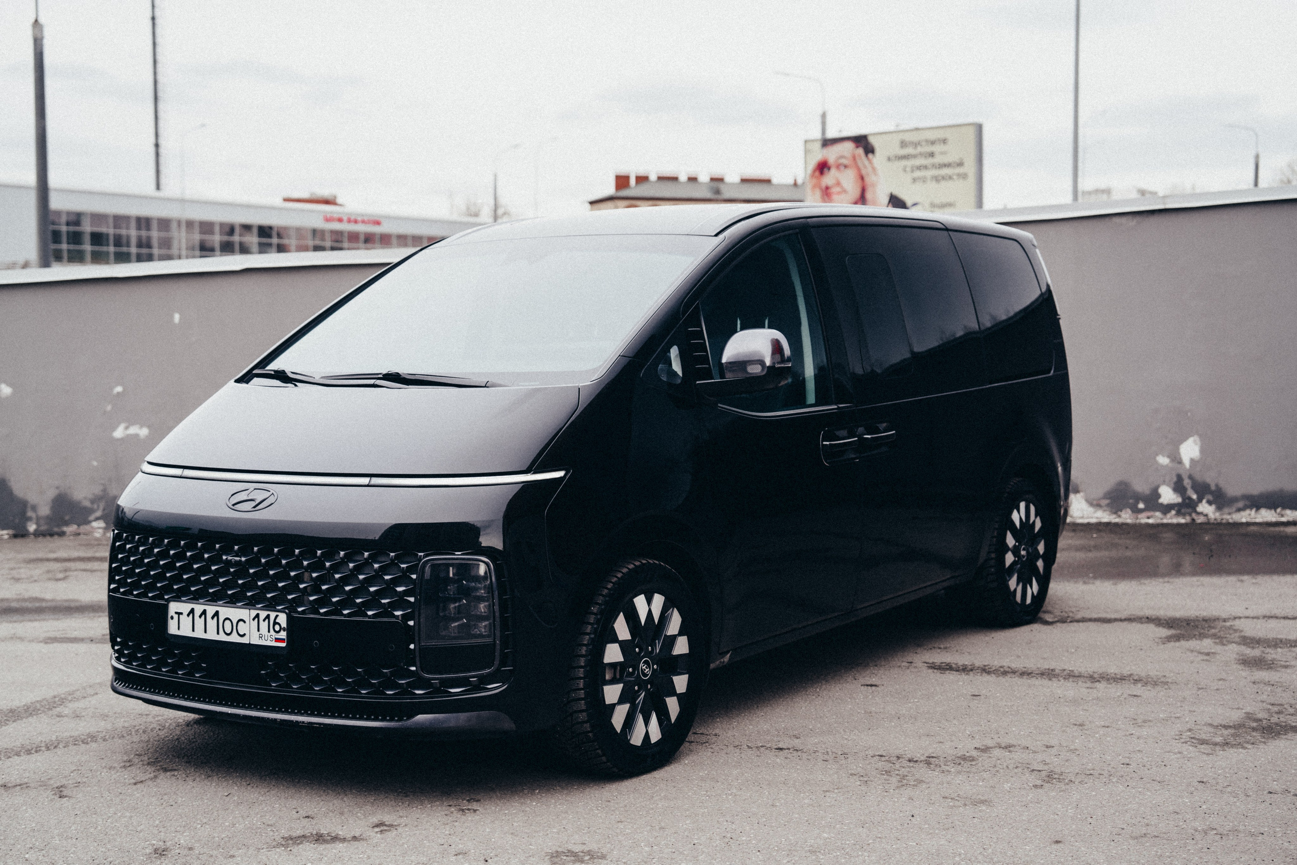 Hyundai Staria. Идеальные портреты для соцсетей — Фотограф Ленар