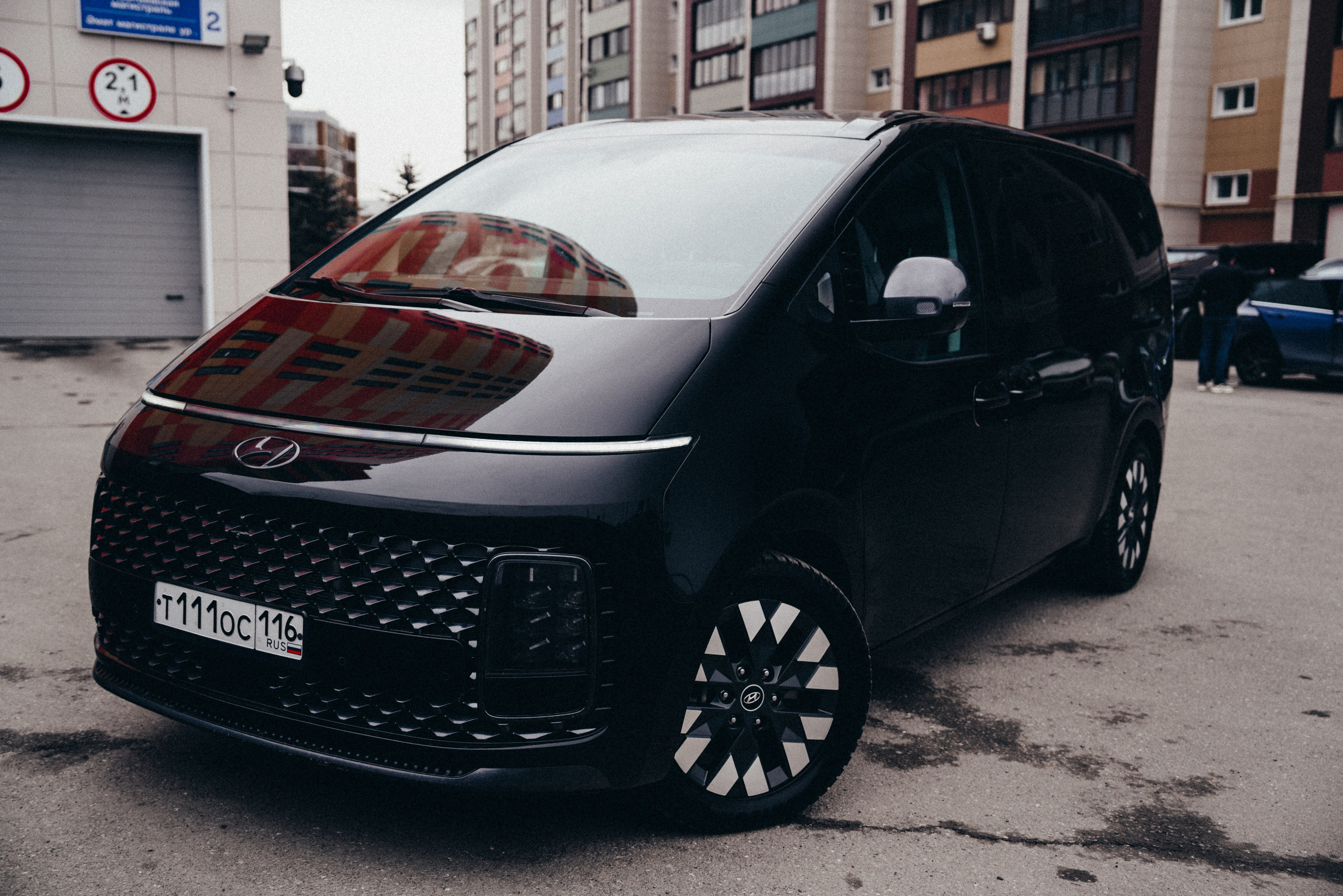 Hyundai Staria. Идеальные портреты для соцсетей — Фотограф Ленар