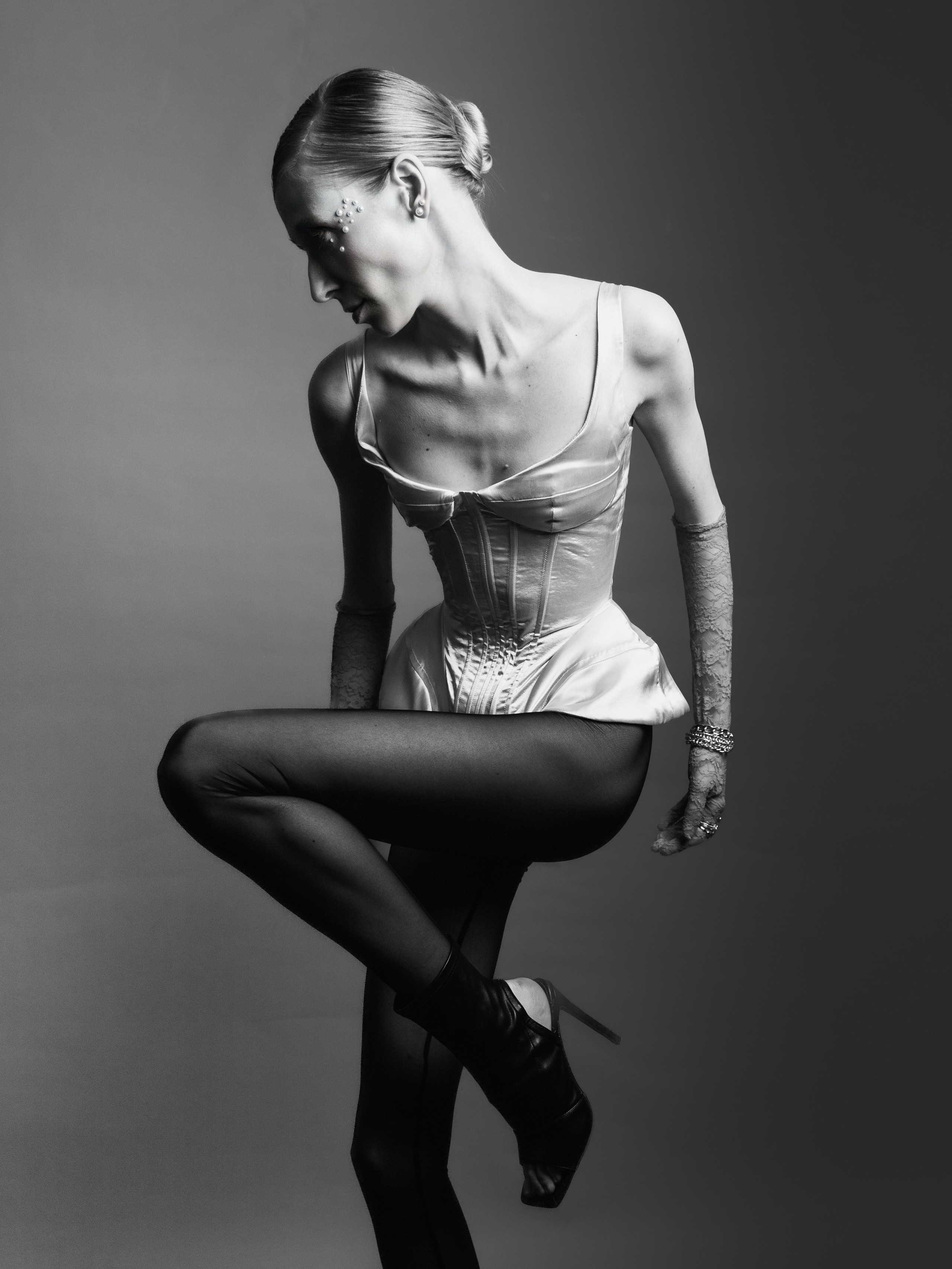 Innocence is attractive. MUSKAT