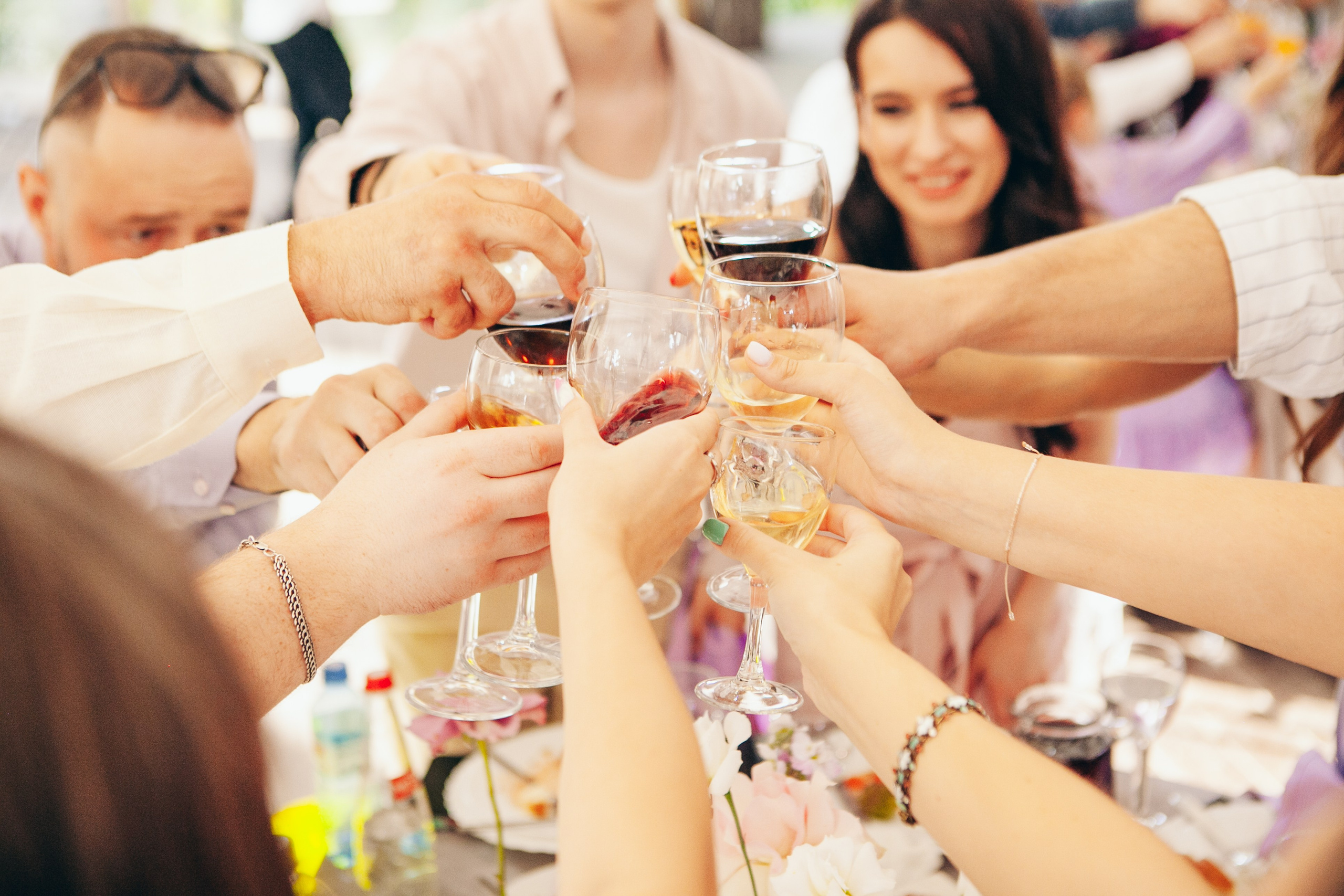 Свадебная фотосессия в отеле hartwell hotel и на патриарших прудах. Фотограф Ольга Ефремова