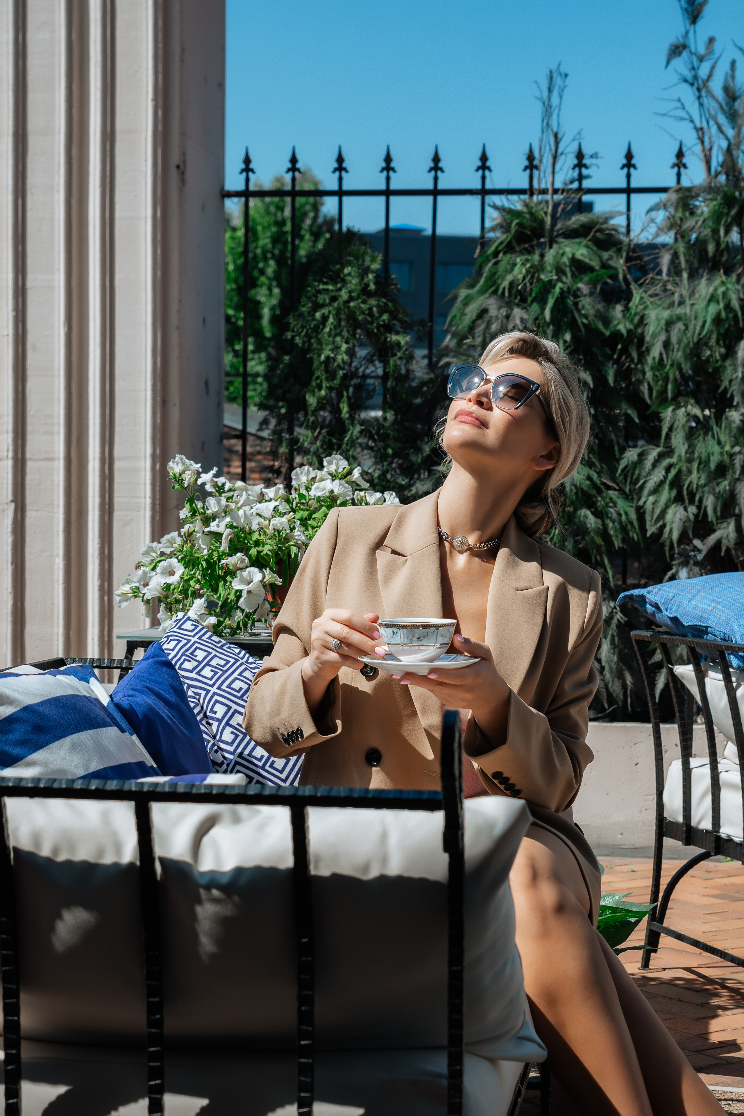 Ева Федорович, терраса. Контент. Портретный фотограф в Санкт-Петербурге Дмитриева Наталия