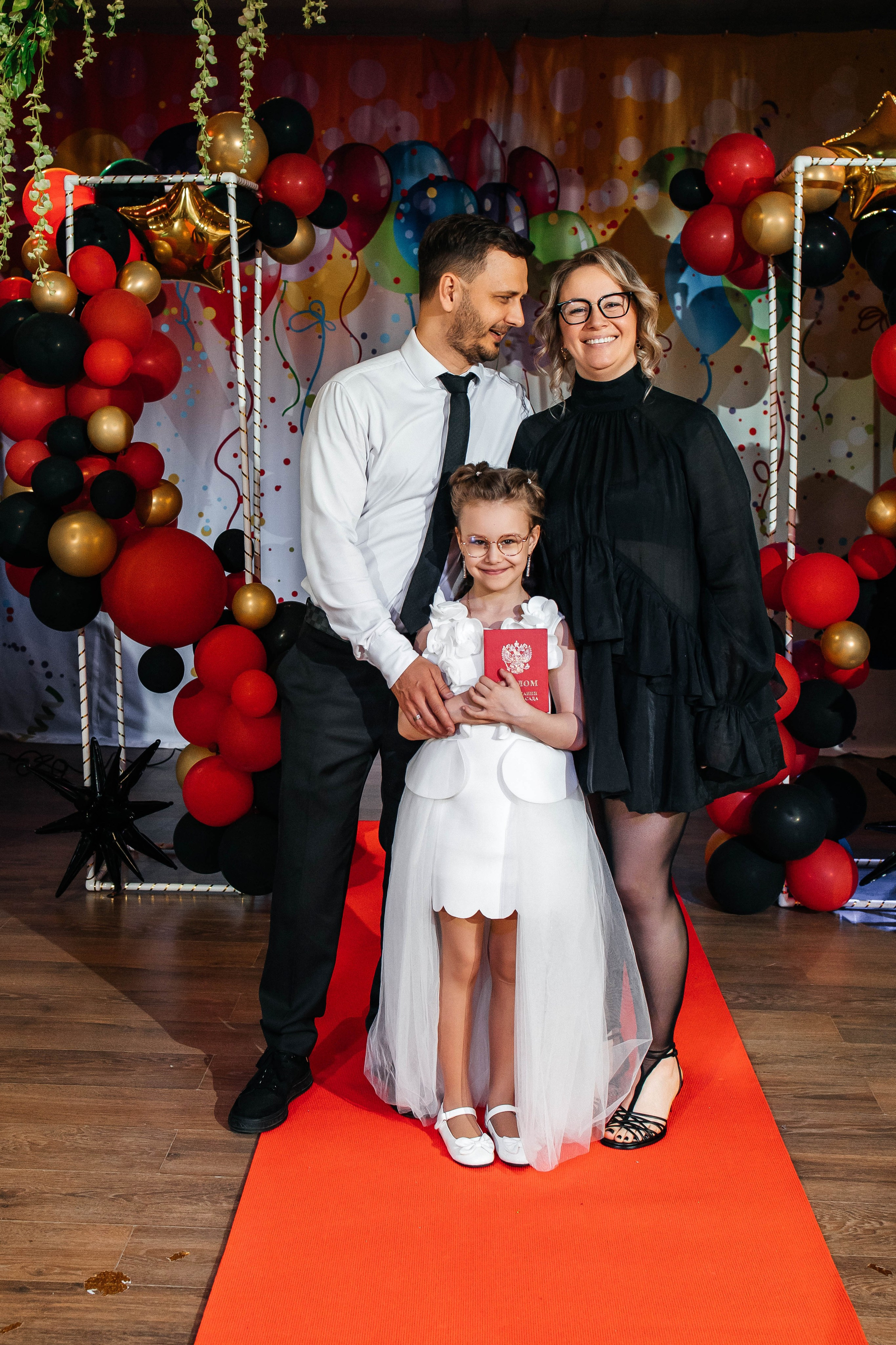 Выпускной в ЛИМПИК. Фотограф в Санкт-Петербурге Виктория Безверхая