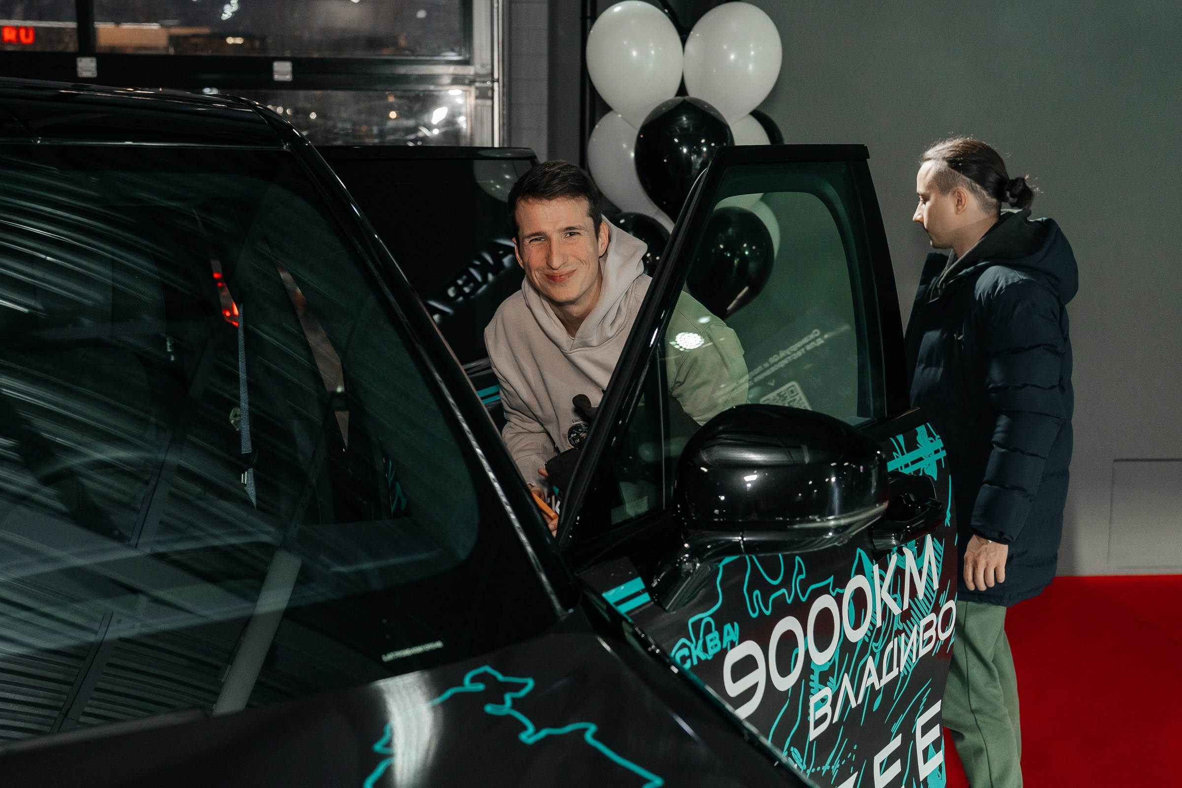ПРЕЗЕНТАЦИЯ АВТО В FAKER AUTO GROUP. Семейный и репортажный фотограф в Москве Оксана Шилова