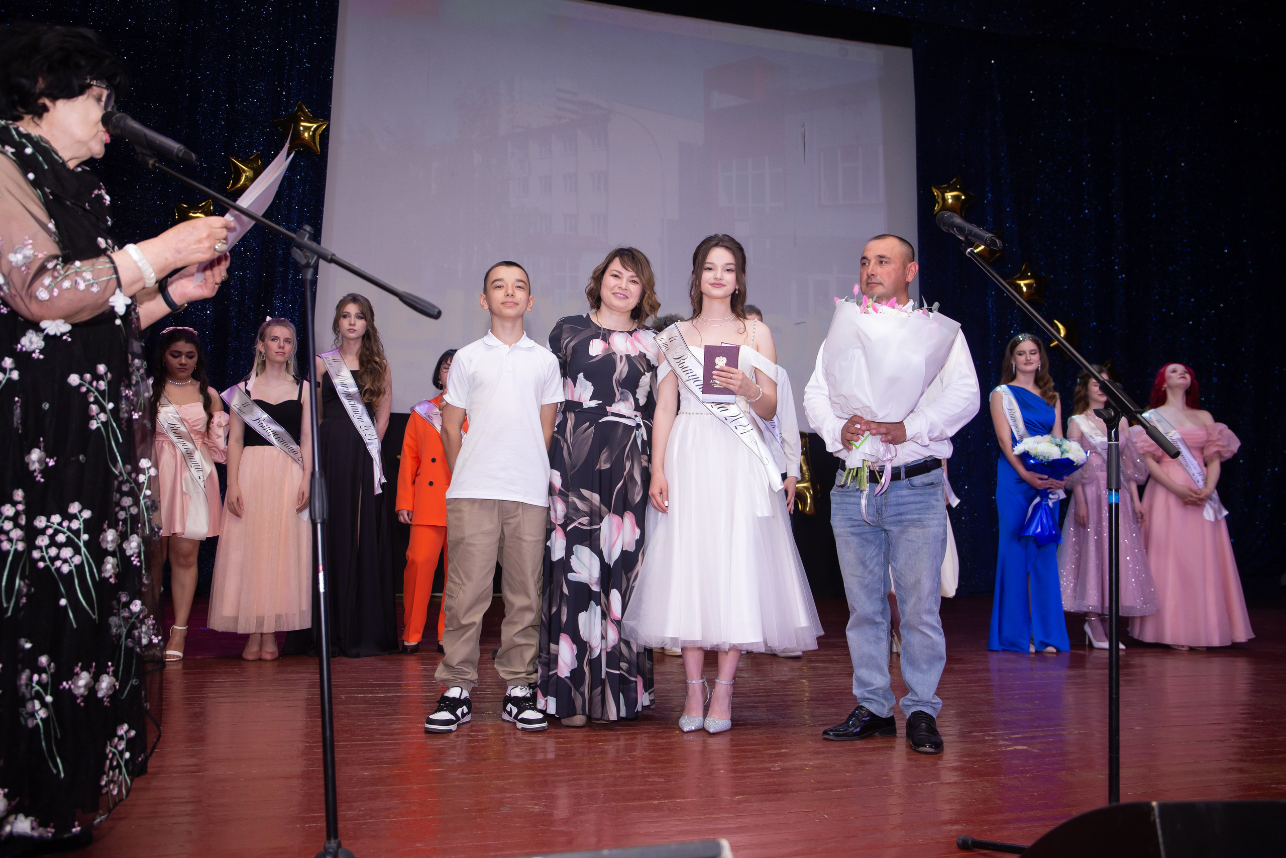 Выпускной. Фотограф Дмитров и МО Валентина Халикова