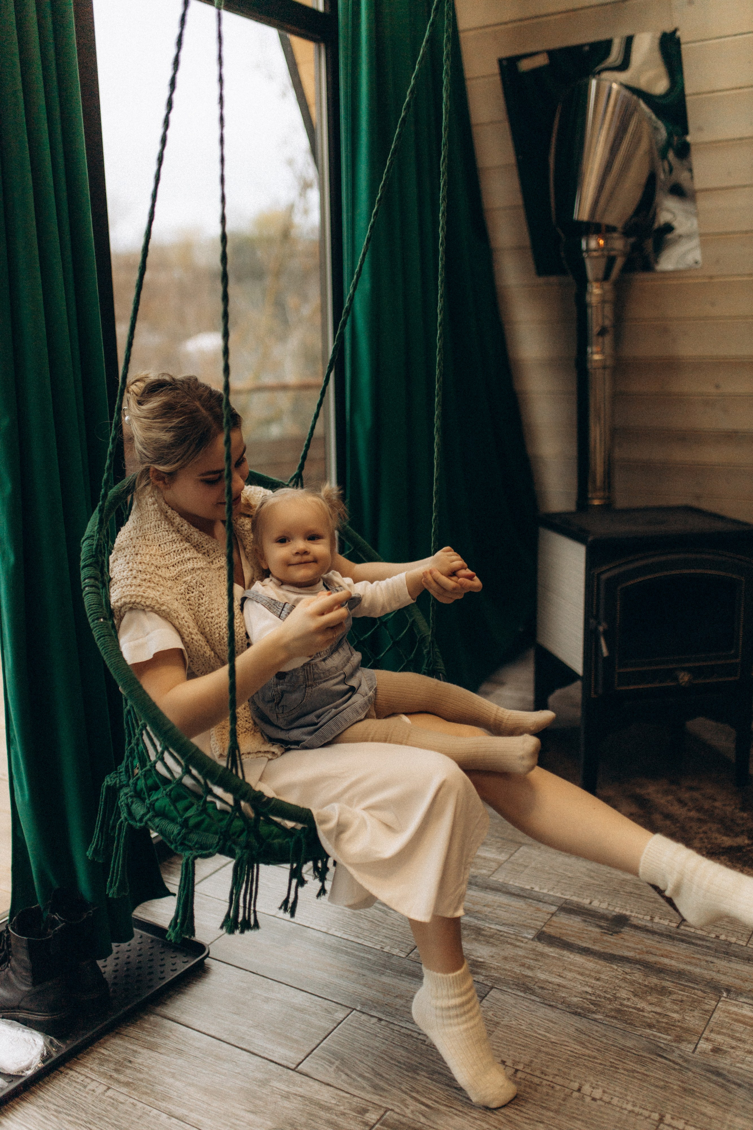 Алиса и мама. Семейный фотограф Губкин/Старый Оскол