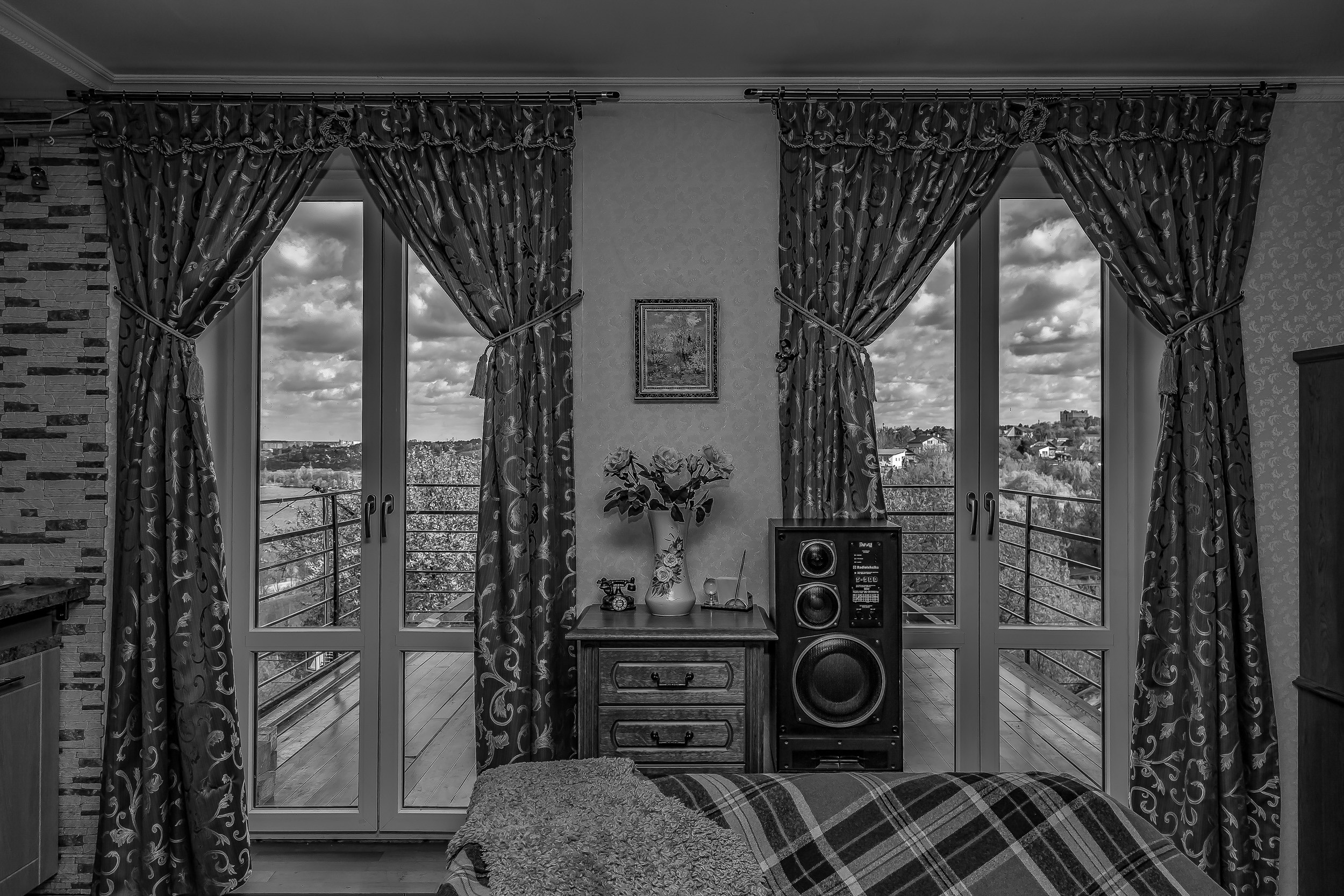 Черно-белая фотография в помещении. Калужский городской фотоконкурс