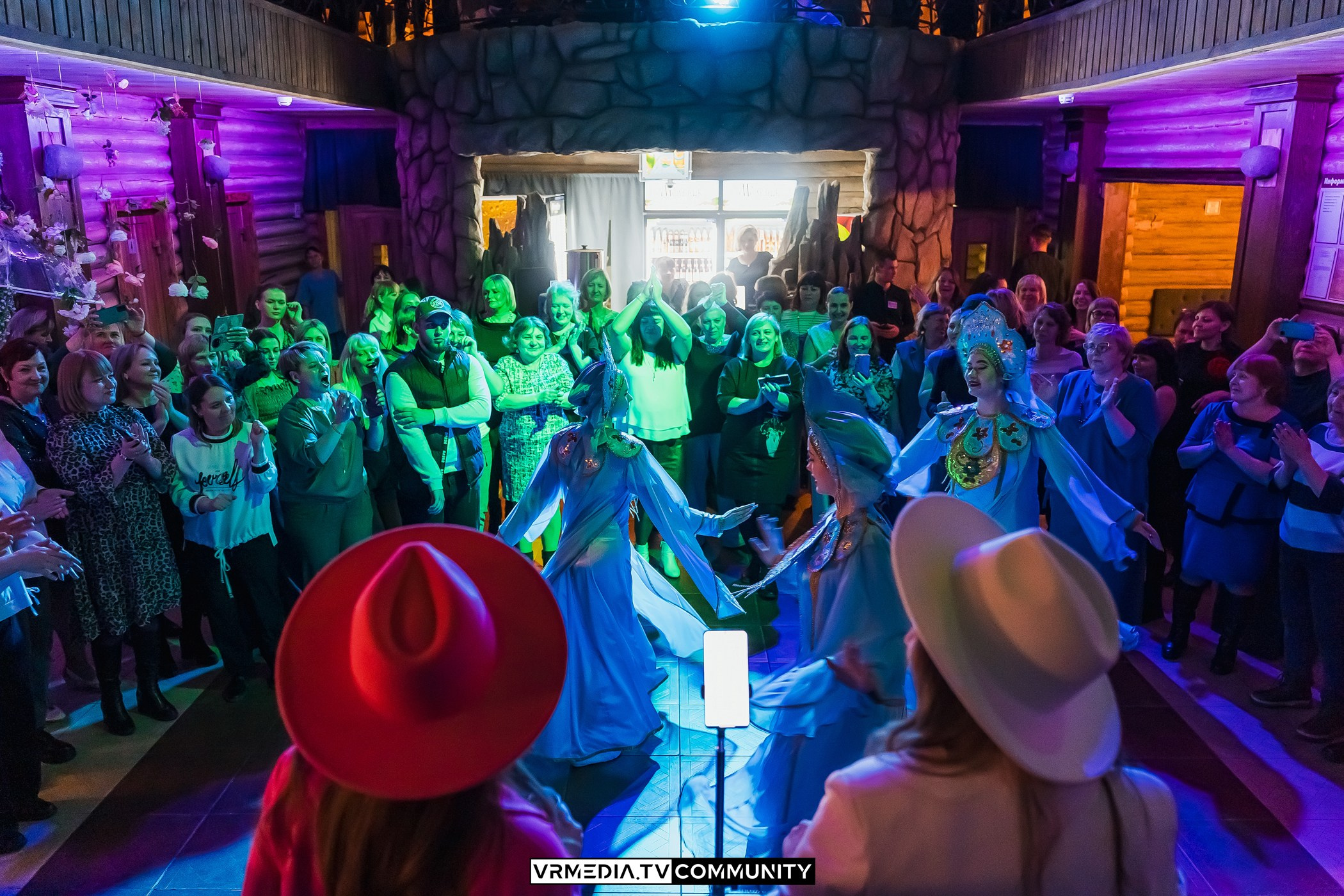 Международный женский день в кафе «У Петровича»