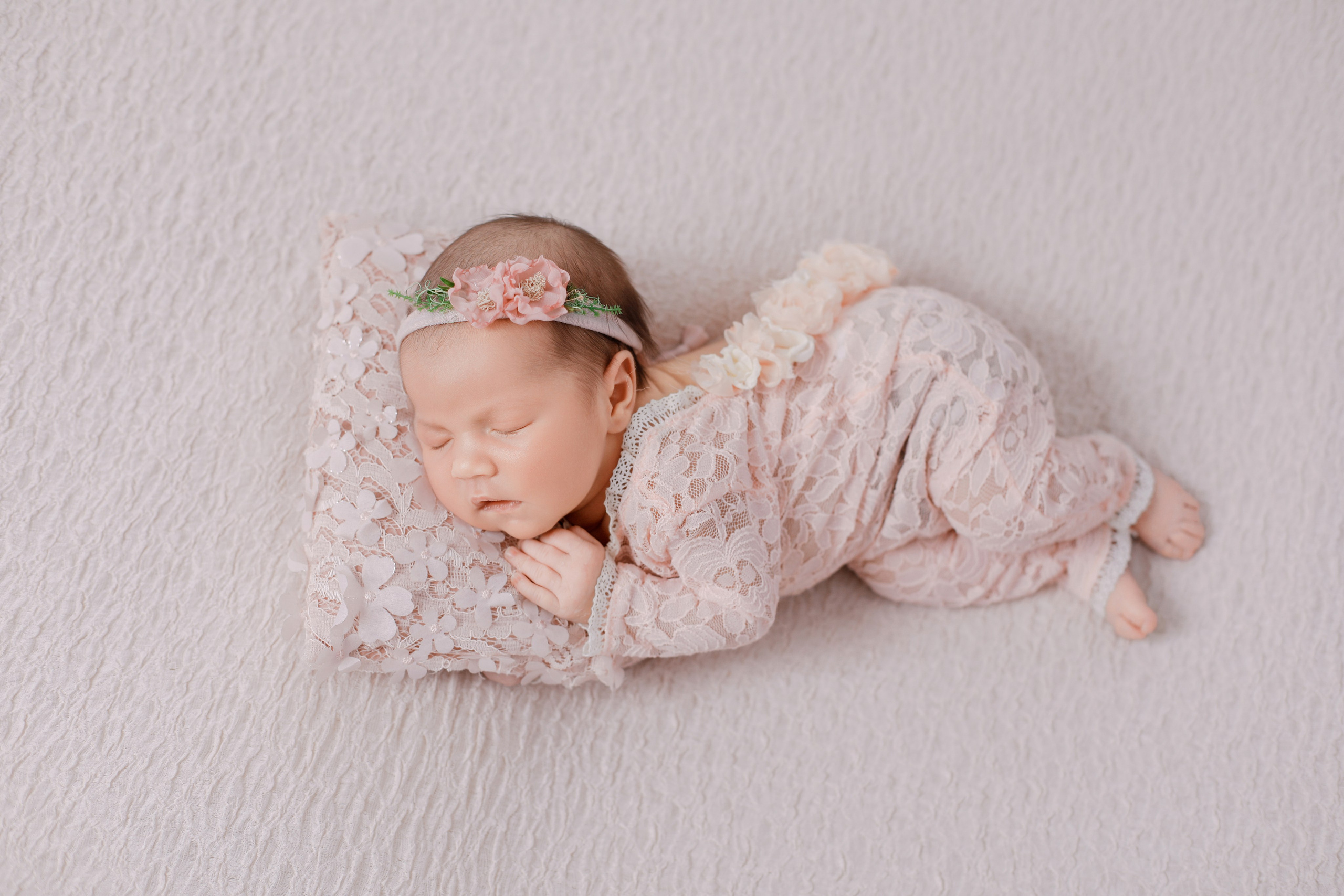 Фотограф новорождённых Псков