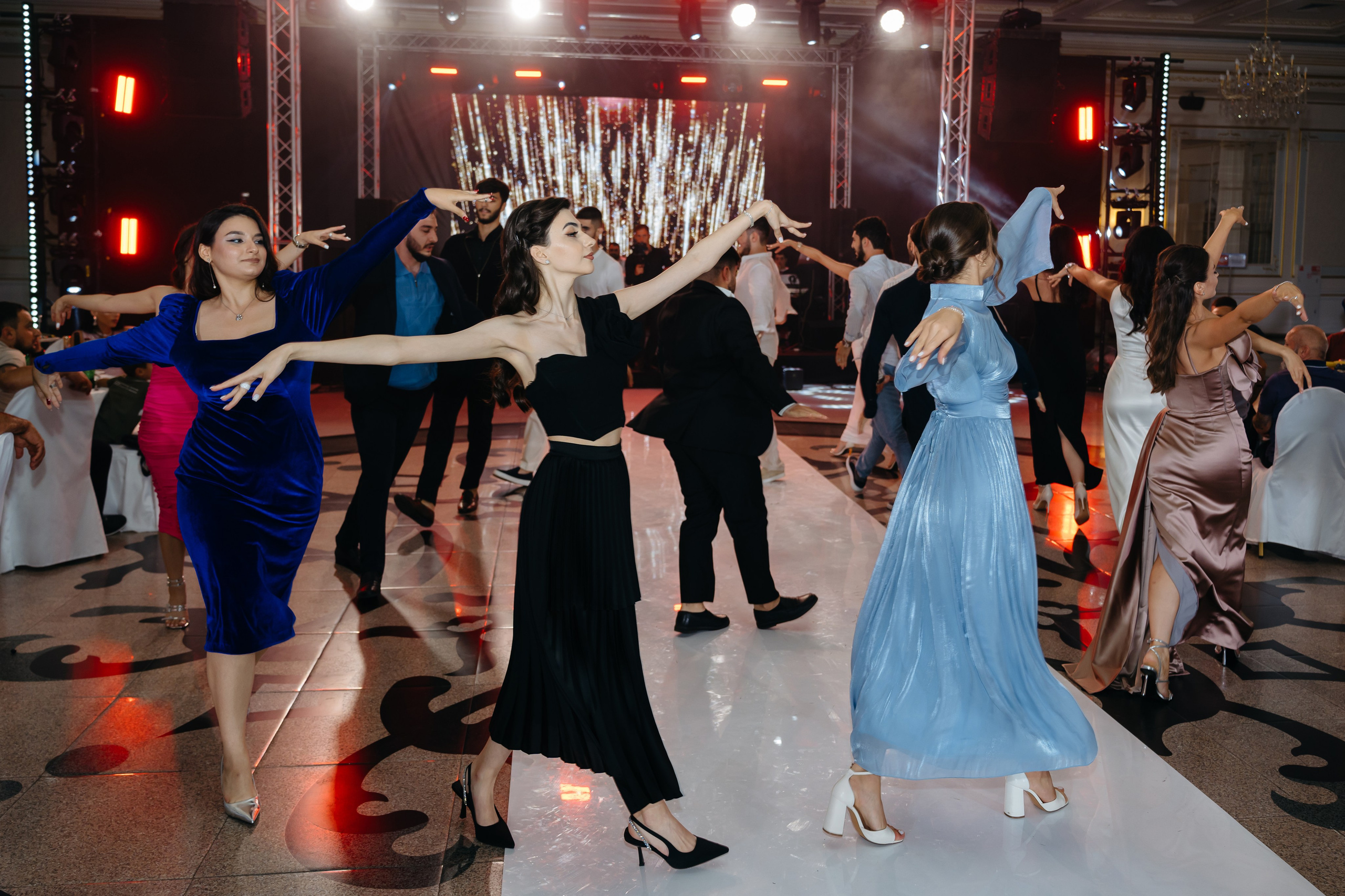 Карен и Сэда. Свадебный фотограф Красноярск Вязьминова Мария