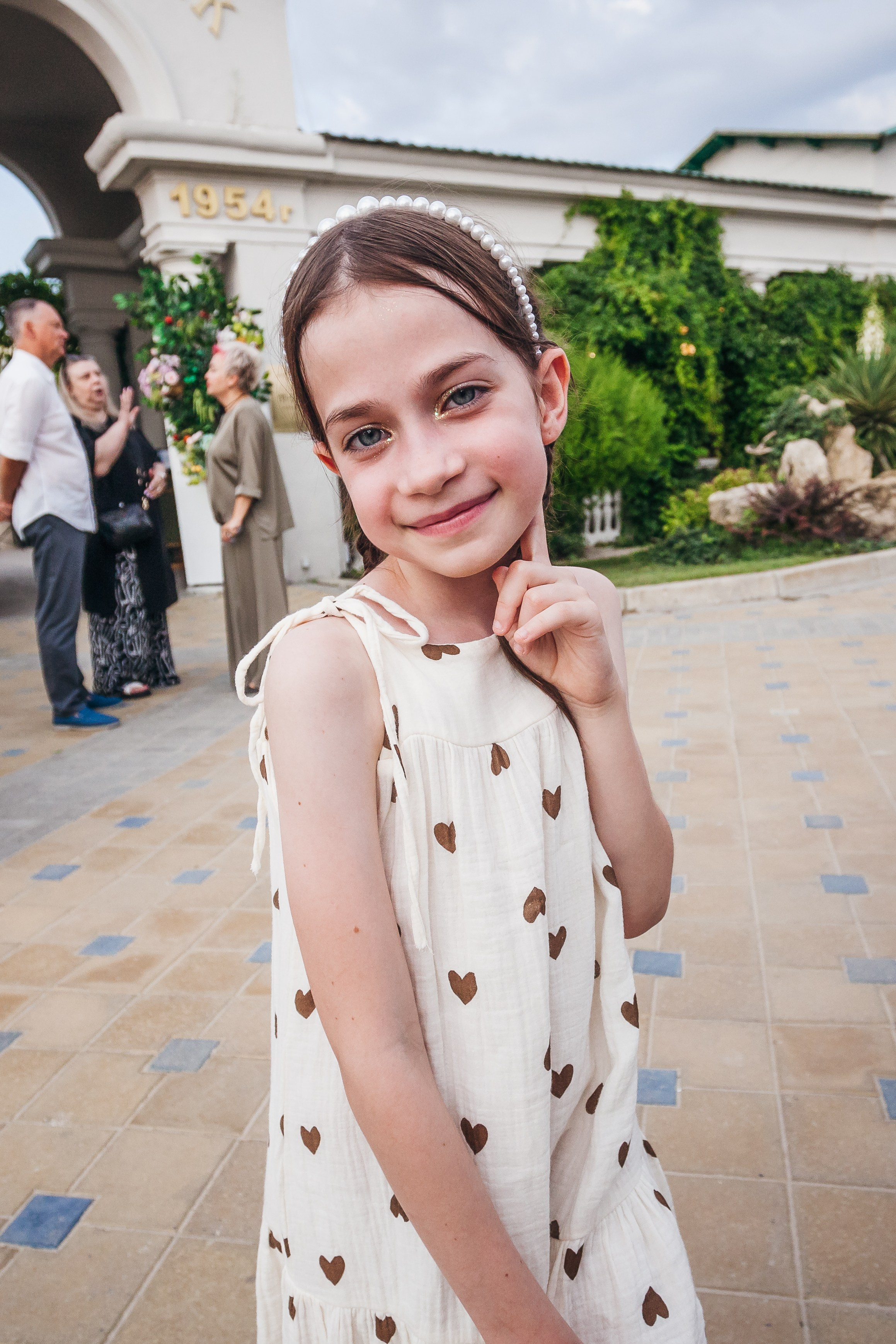 День рождение в уютном ресторане. Фотограф Денис Денисов