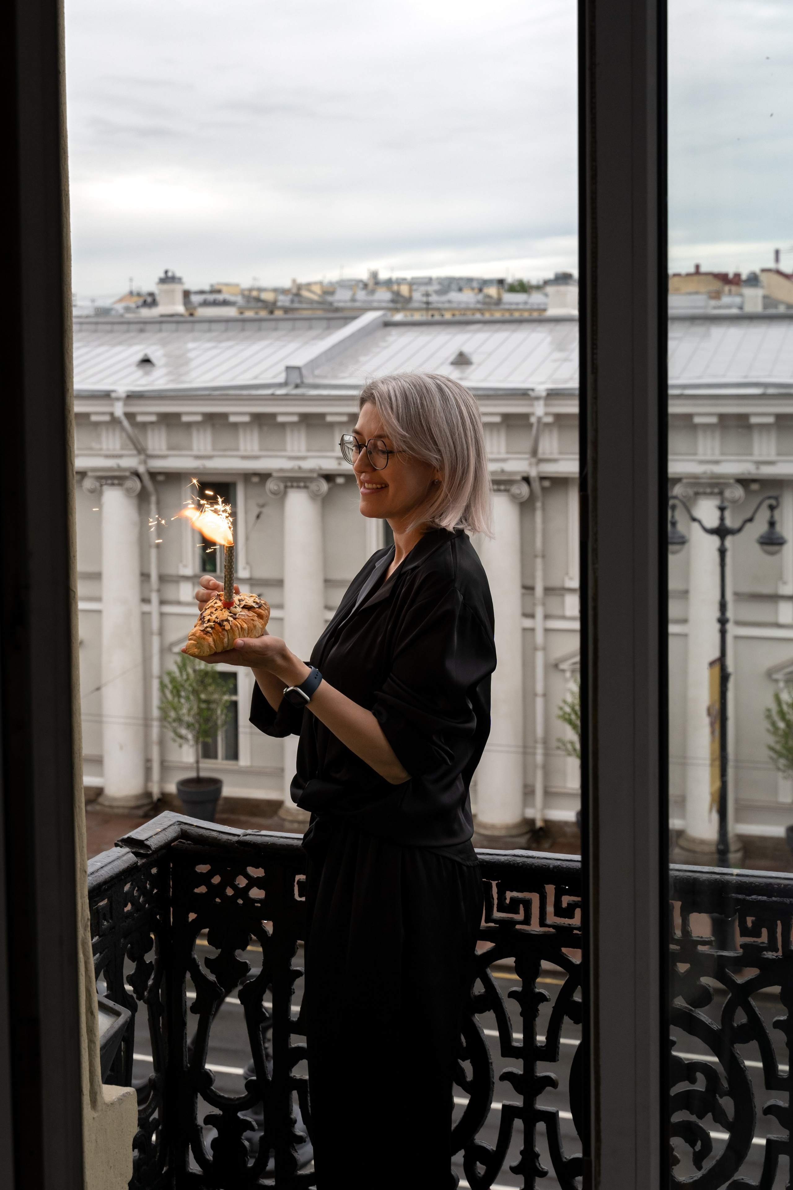 Таня и её семья 🤍 Она улыбнулась, и мне показалось, что весь мир стал светлее. — Эрих Мария Ремарк. Лайфстайл фотограф в Санкт-Петербурге — Наташа Шмидт