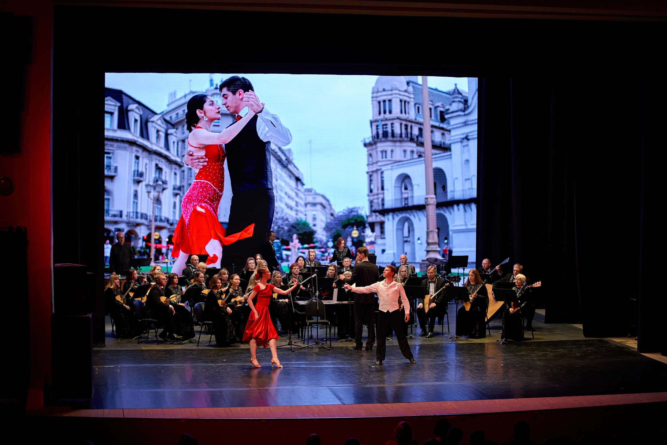 Филармония «Вокруг света в ритме танца». Фотограф Илья Прохоров в Кирове