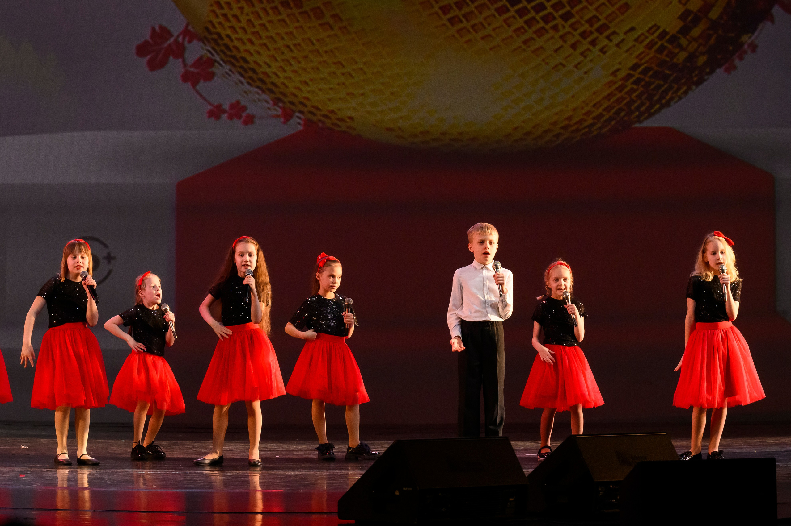 23 апреля, часть 2, БКЗ Октябрьский, г. Санкт-Петербург. Золотое яблочко