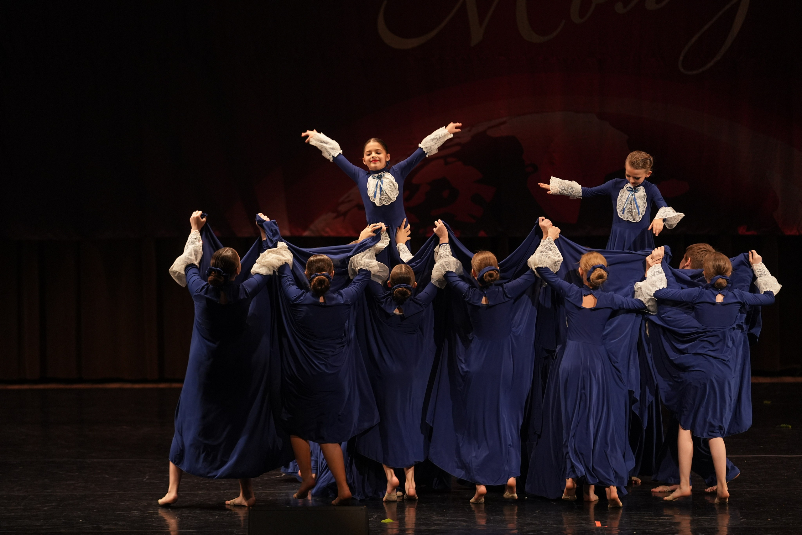 7 декабря, блок 2, г. Москва. Золотое яблочко