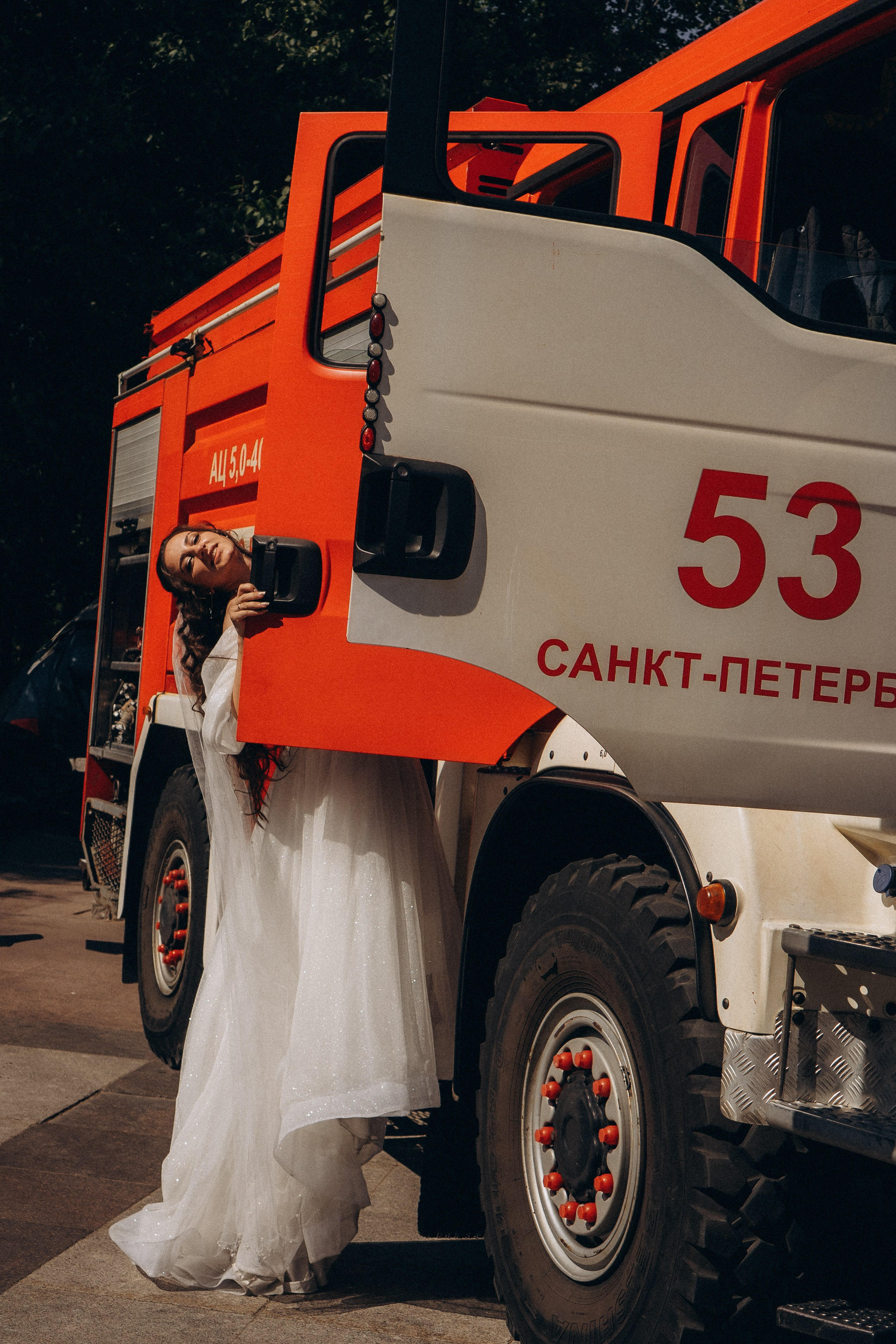 СВАДЕБНАЯ СЬЕМК В ПАРКЕ 300-ЛЕТИЯ. Профессиональный фотограф, Санкт-Петербург — Виктория Богомолова