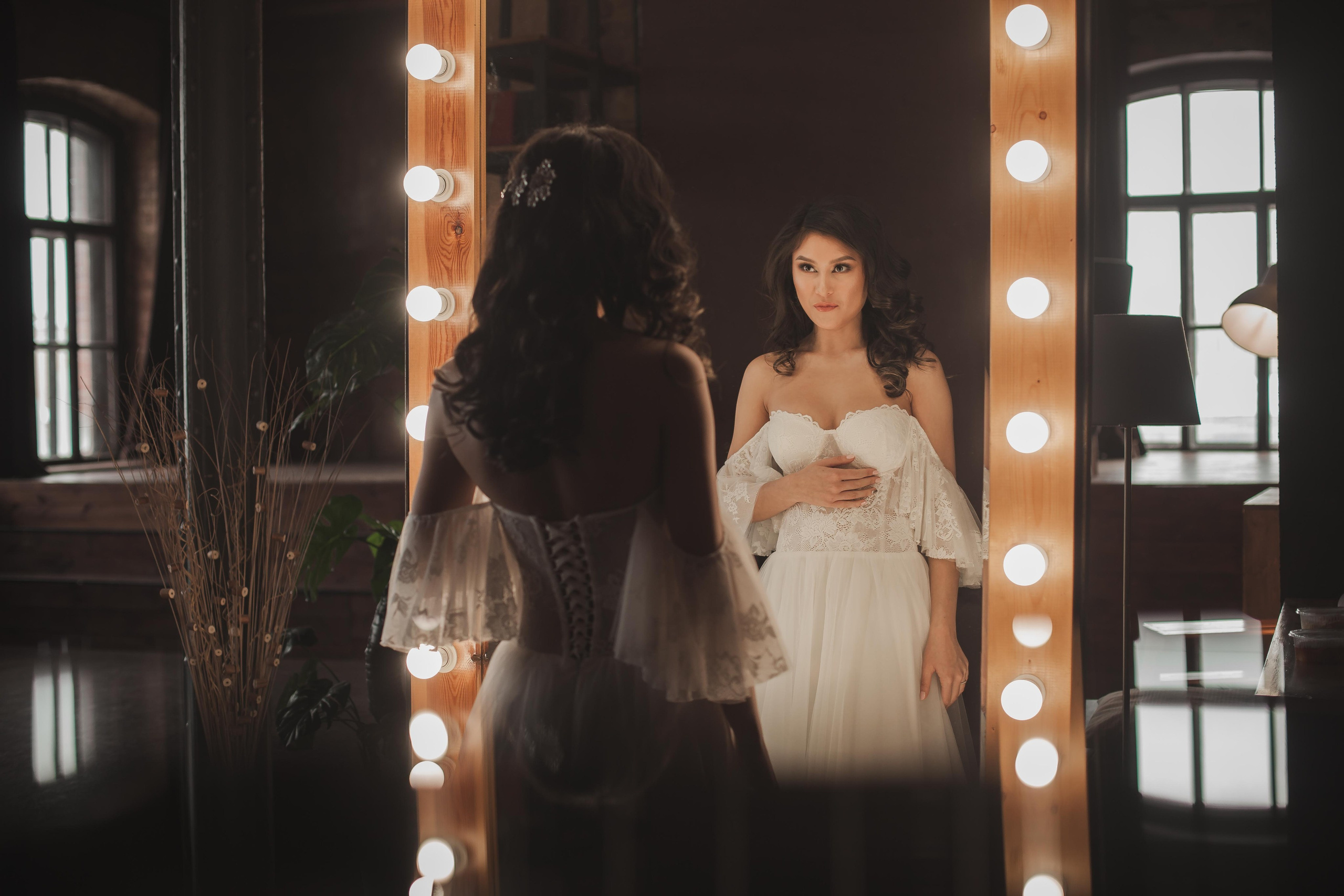 Сборы невесты в студии, зима. Креативный и женский Фотограф Омске Наталья Лебедева