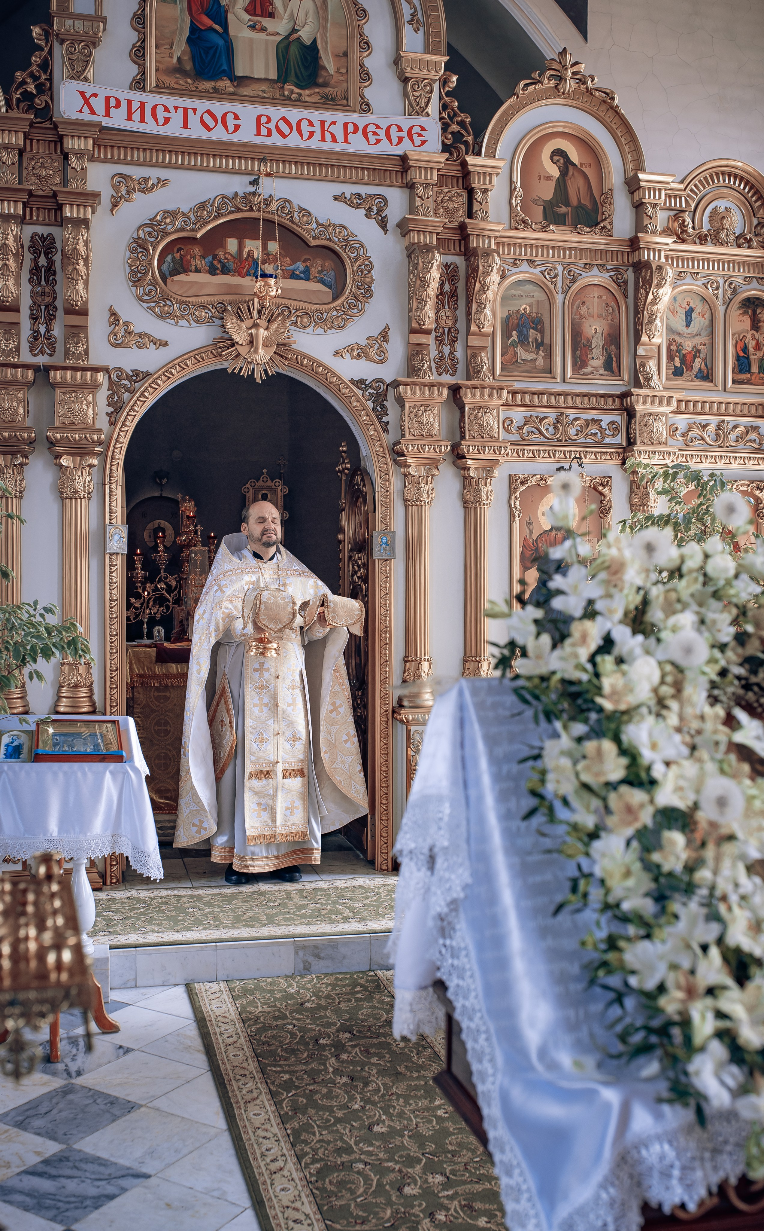 Воскресная служба в Рождественско-Николаевском храме. Фотографы крещения/венчания  Красноярск Татьяна и Вячеслав Переваловы