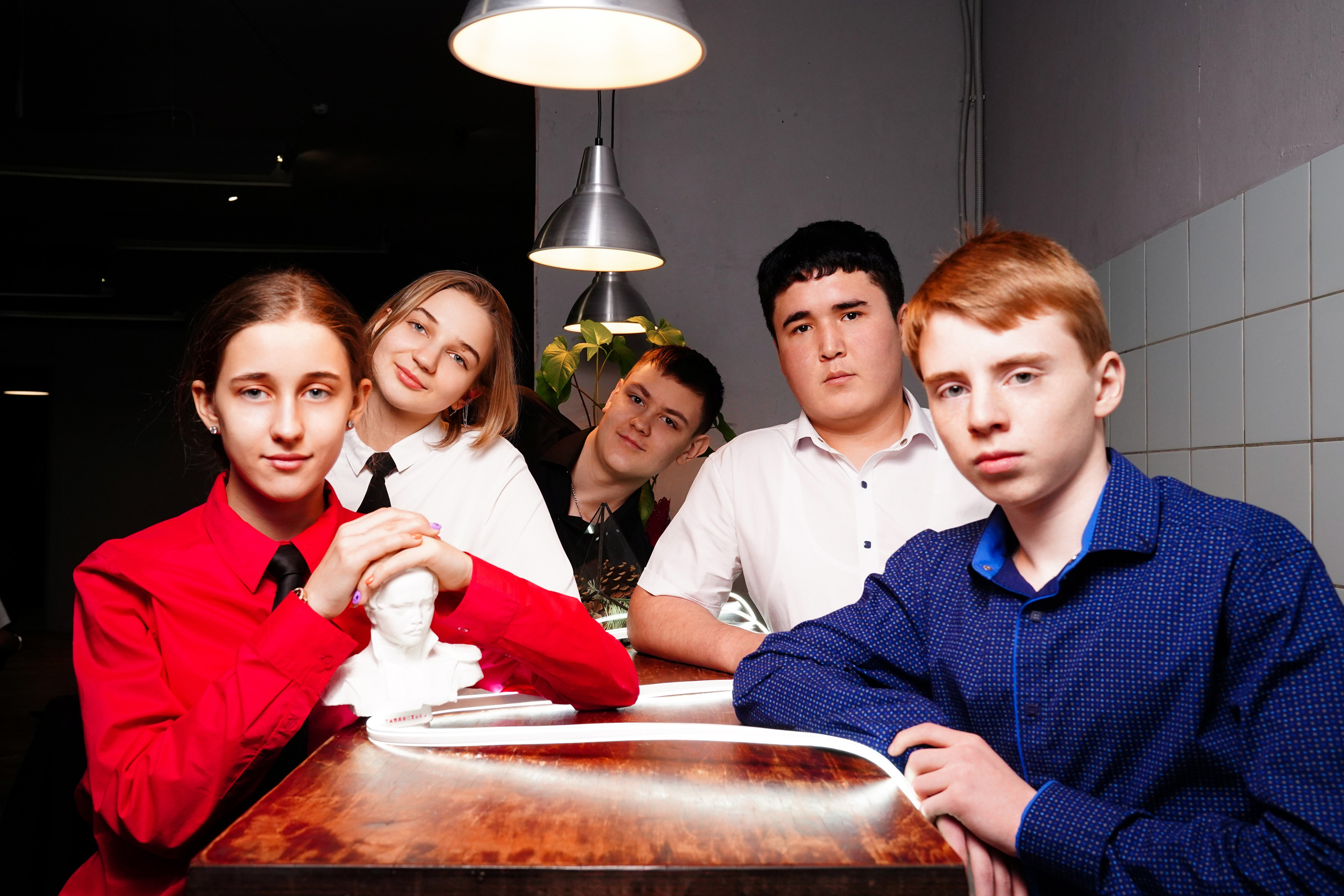 Съемка в библиотеке Лофт. MEMENTO.Выпускные альбомы, школьные, юбилейные и другие книги. Ростов-на-Дону