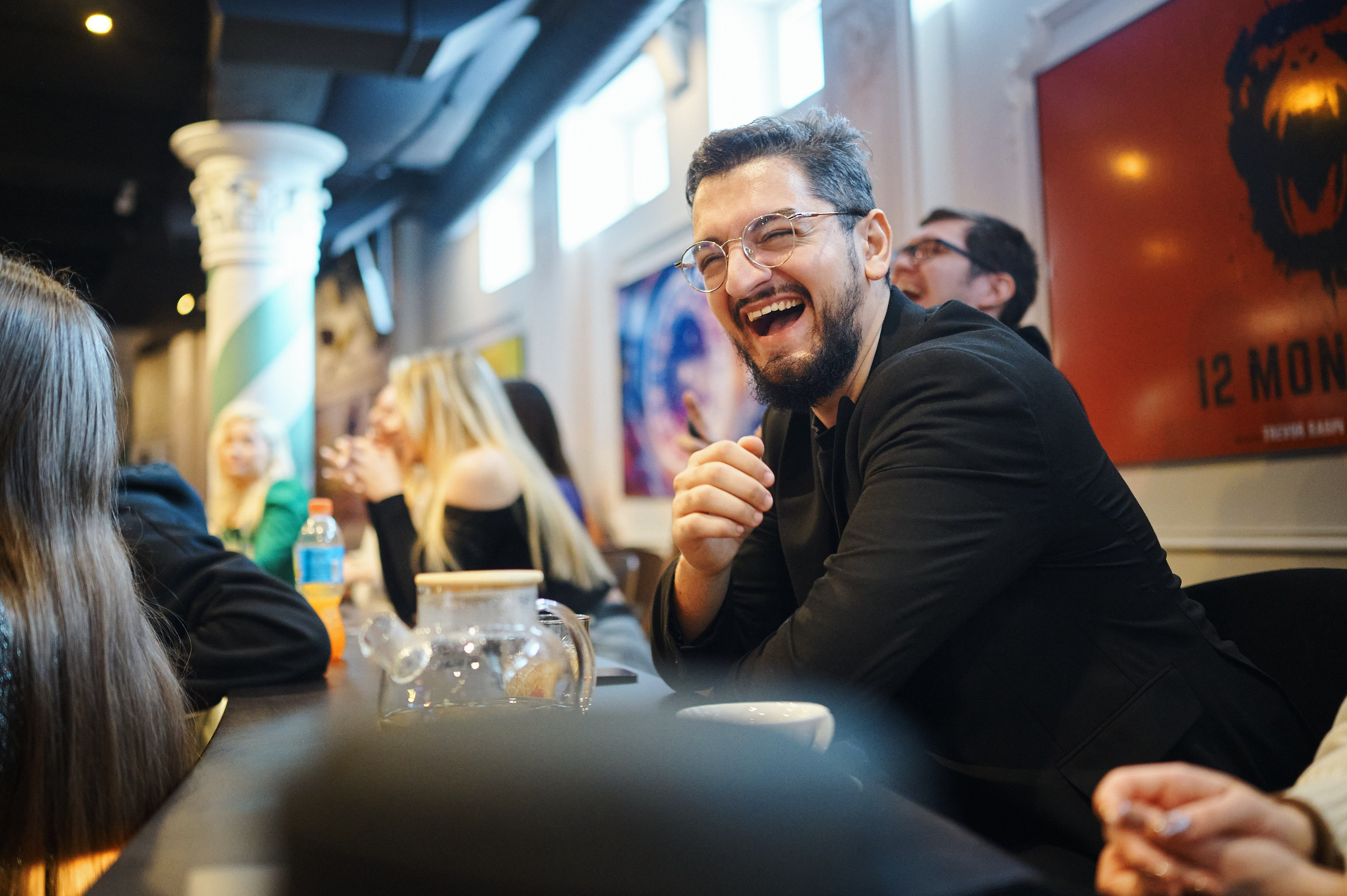 Импровизация с залом. Главная