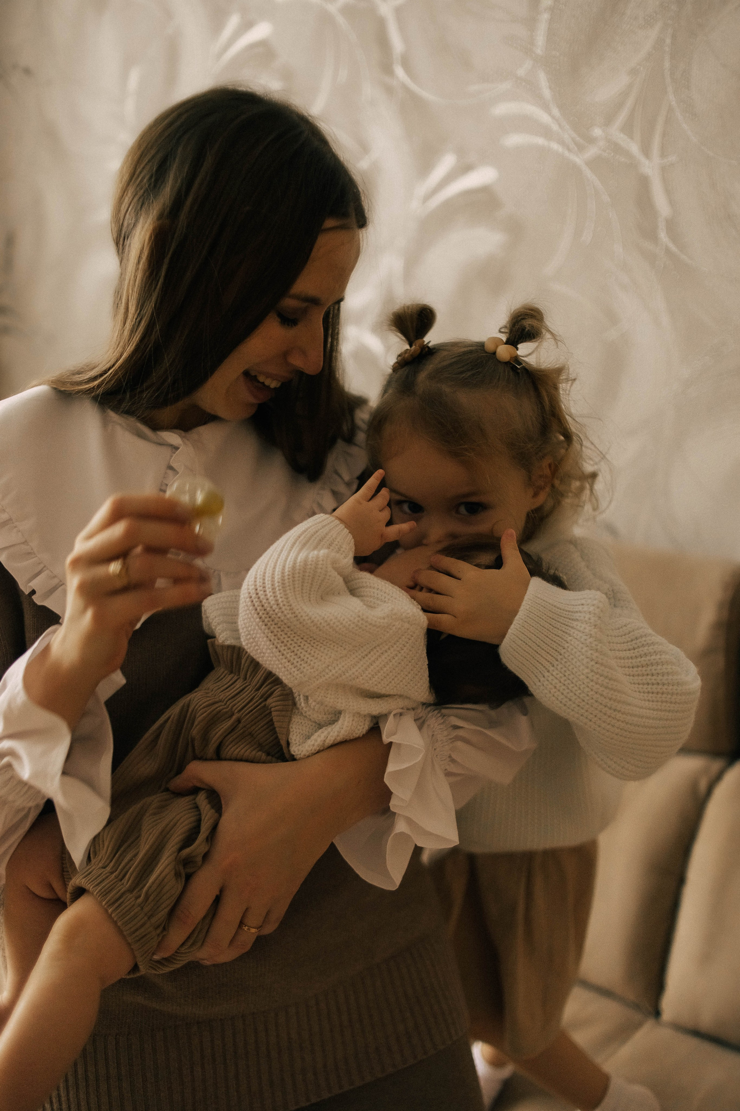 Анастасия, Андрей, Ариша и Анюта. Главная