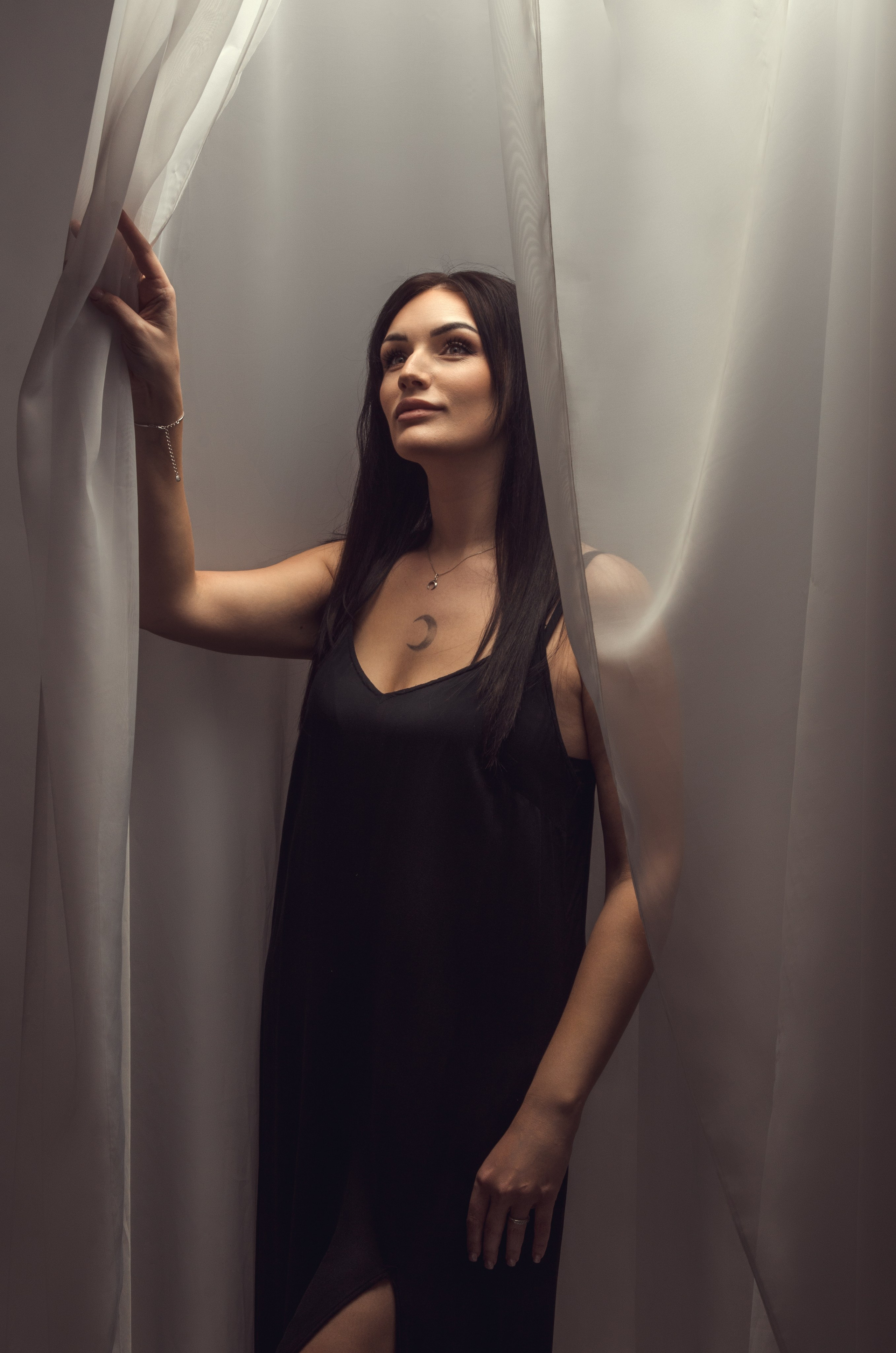 Съемки в студии. Индивидуальные, семейные, студийные съемки в Серпухове и за пределами