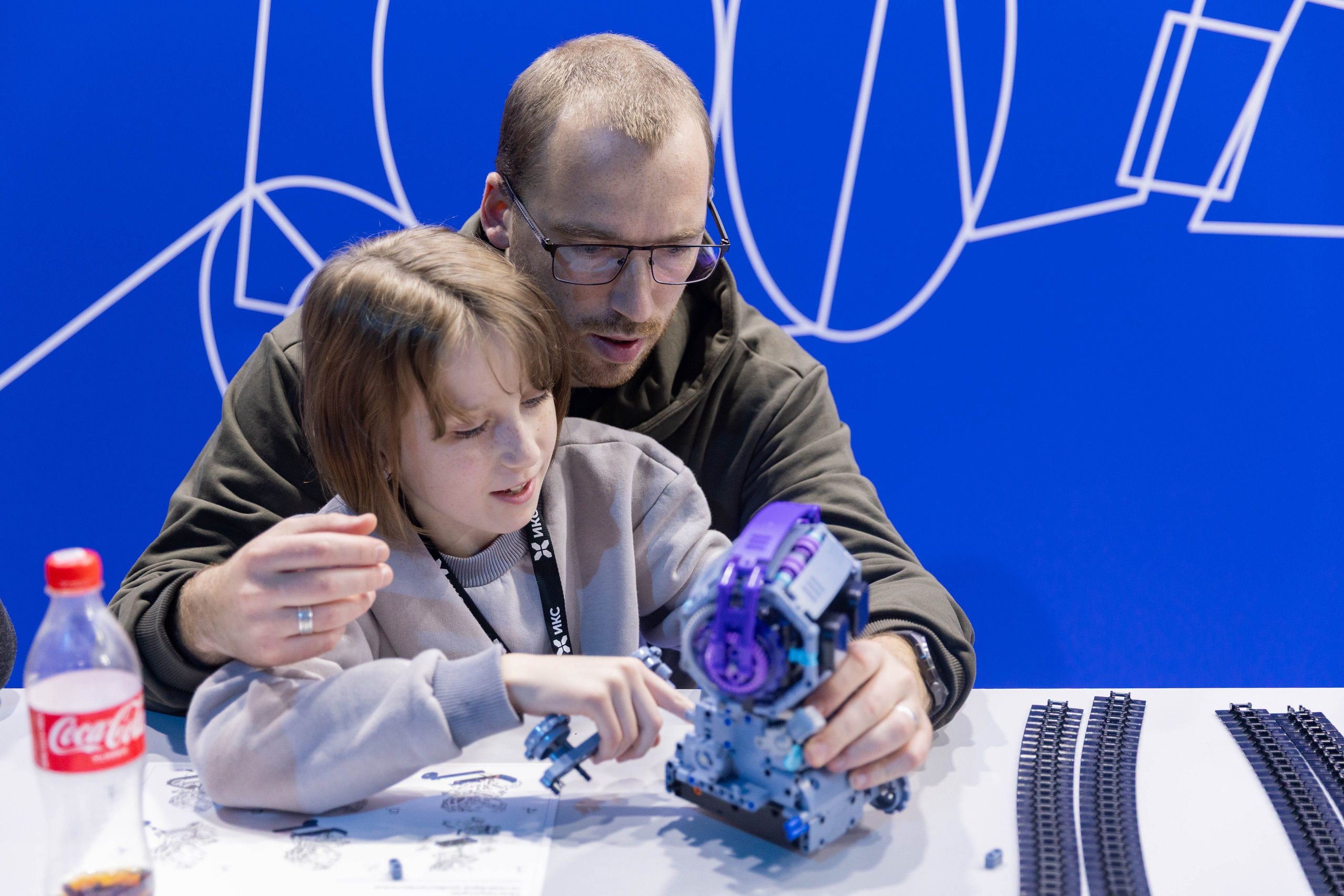 ИКС Холдинг.Чемпионат «Битва роботов». Репортажный фотограф в Москве Зуйко Оксана