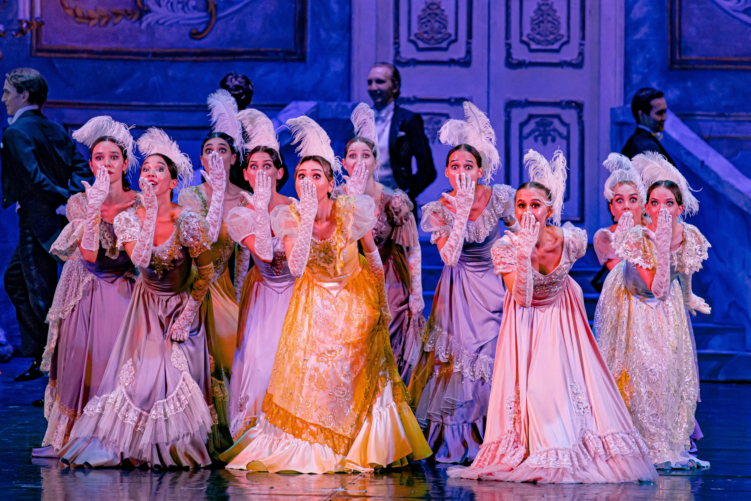 Анюта — спектакль — премьера на сцене Зимнего театра Марийского театра оперы и балета. Фотограф в Сочи Юрий Шептаев