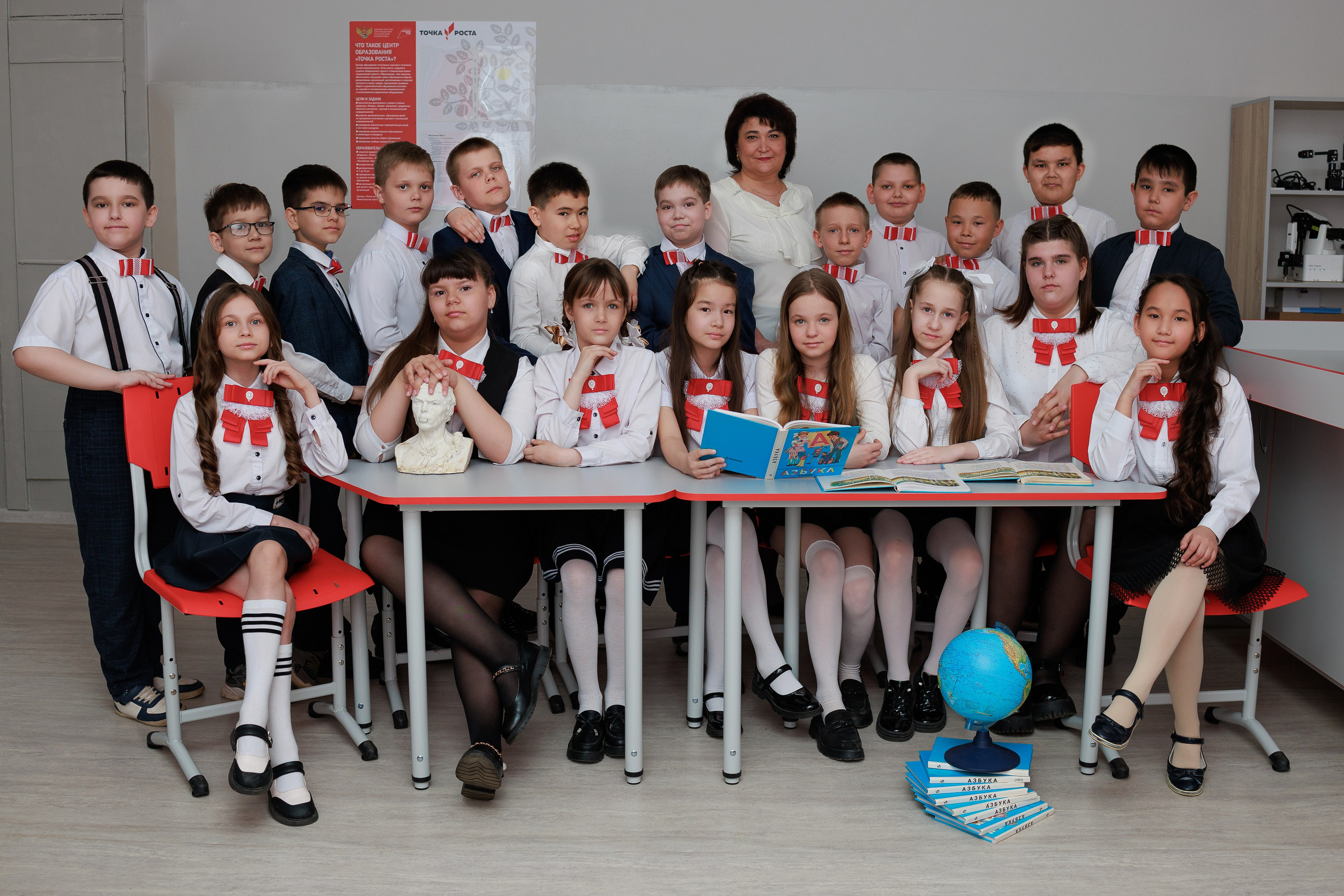 Школьная фотосессия 4 класс 2 школа Медногорск. Фотограф Медногорск Кувандык Оксана Шерехода свадебные, семейные, индивидуальные, школьные фотосессии. Печать фотоальбомов