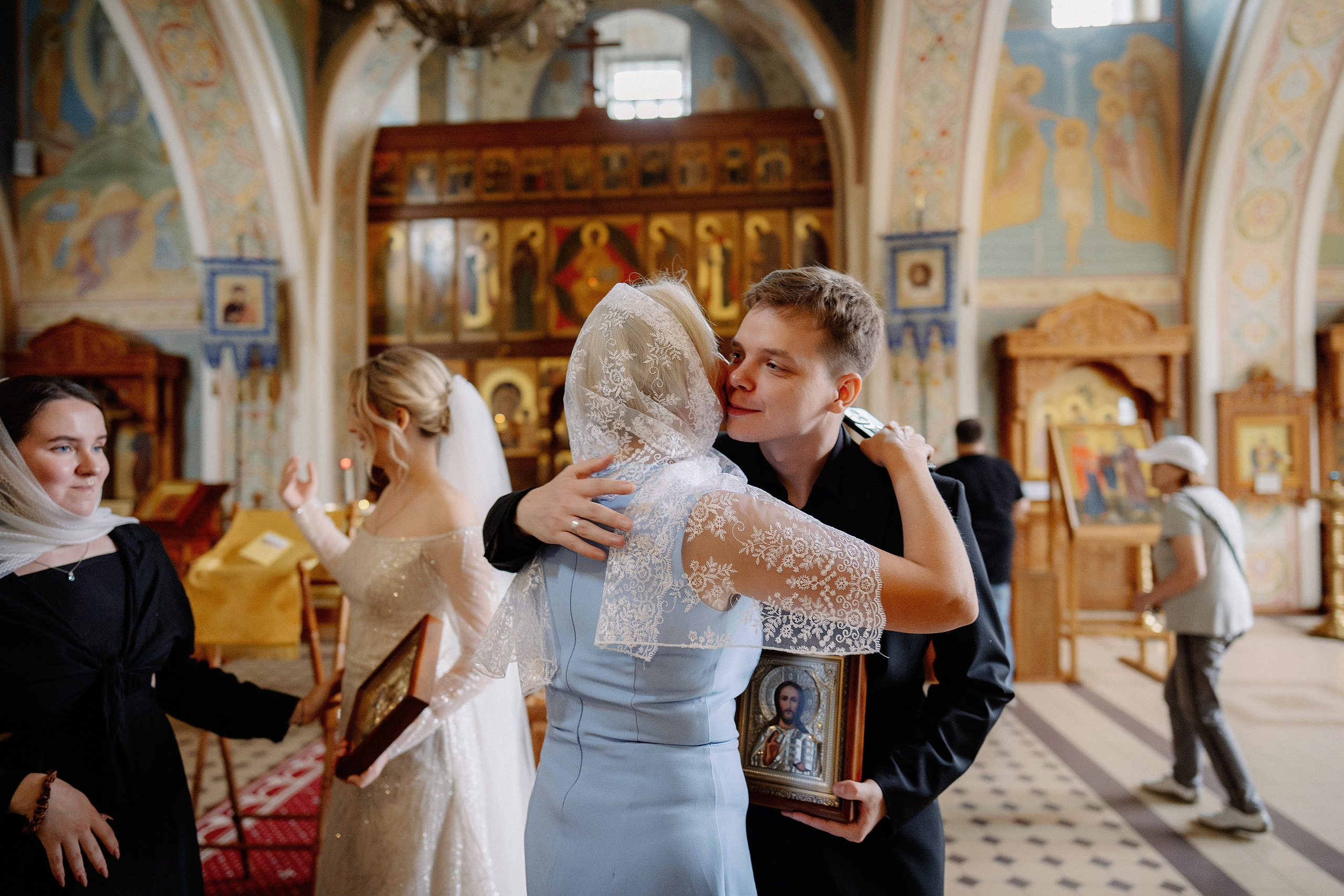 Евгений и Алёна. Фотограф на Крещение и Венчание в Красноярске Рамазанова Юлия