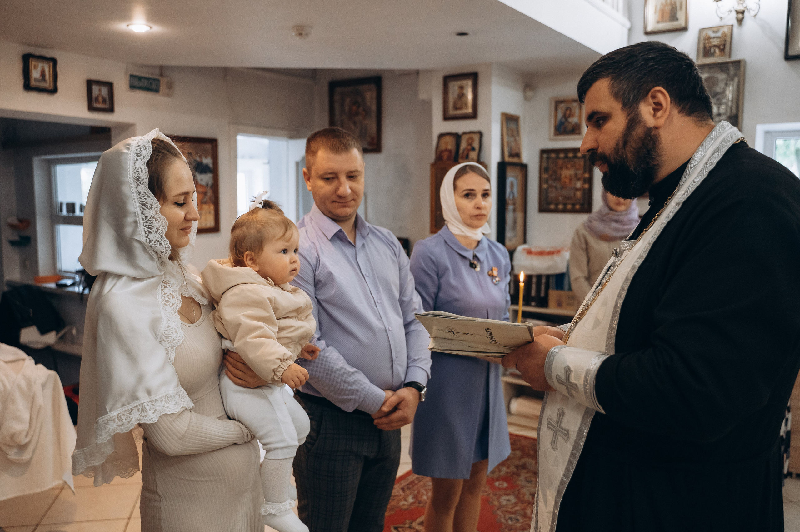 Крещение Таисии (Церковь Рождества Иоанна Крестителя). Семейный фотограф в Минске Дарья Дреко