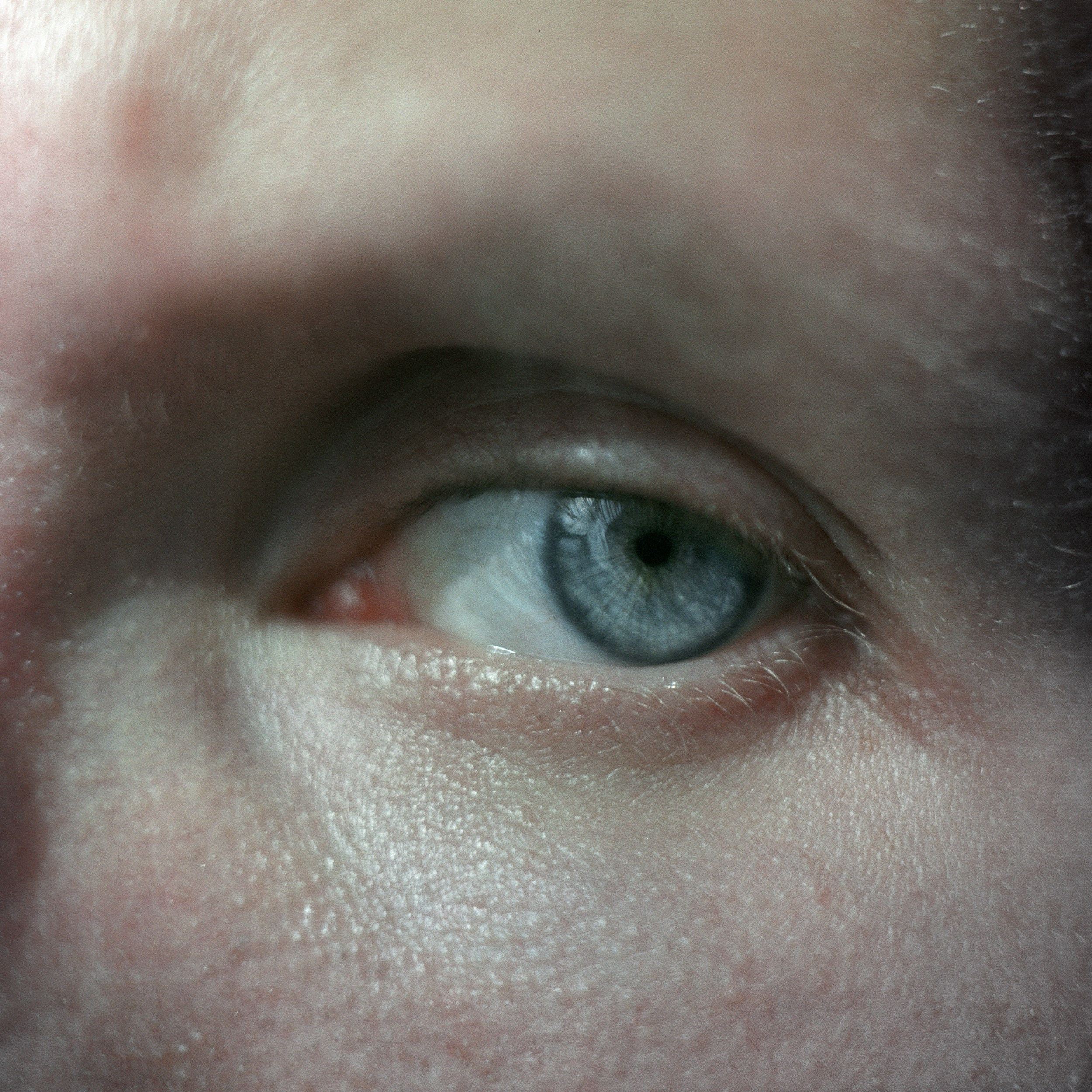 Индивидуальная фотосессия в студии. Портретный и репортажный фотограф. Мыльников Илья