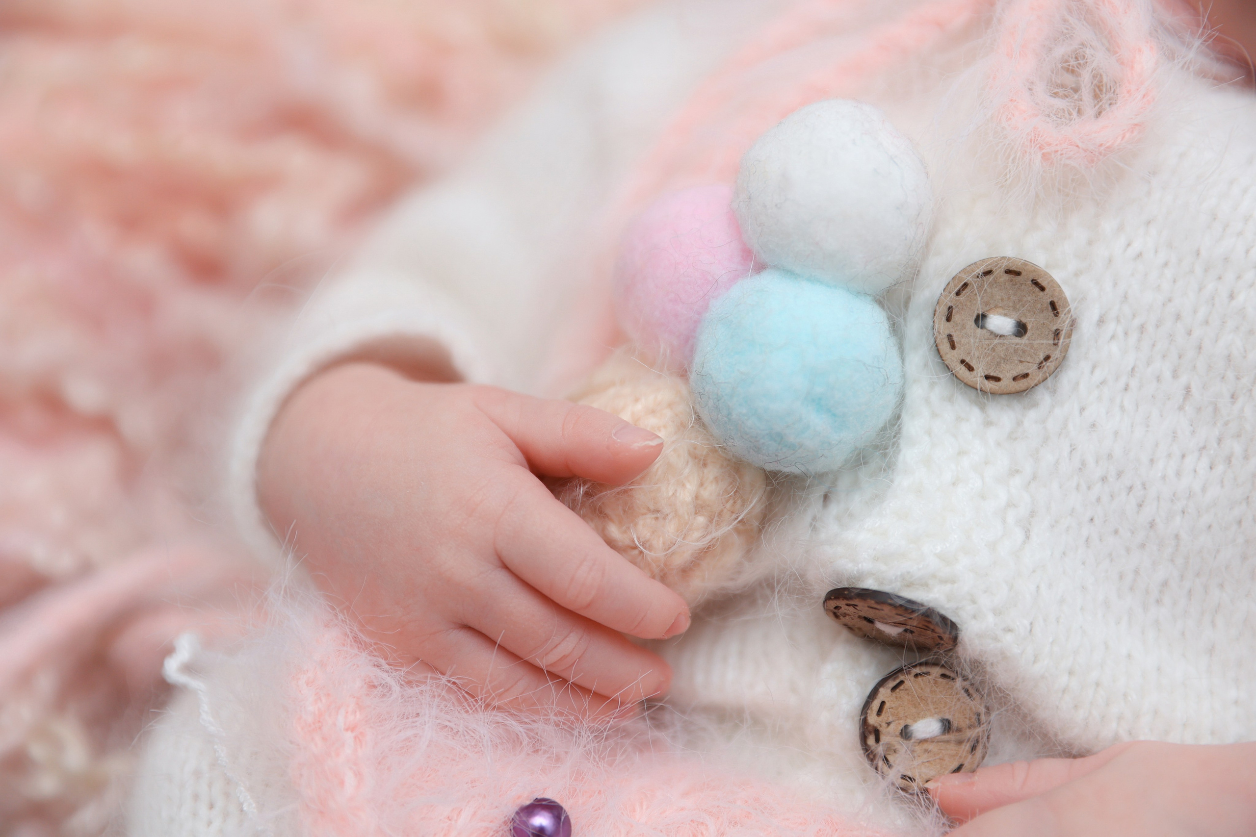 Полина. Здравствуйте, меня зовут Яна Страшкевич. Я фотограф новорождённых из Санкт-Петербурга