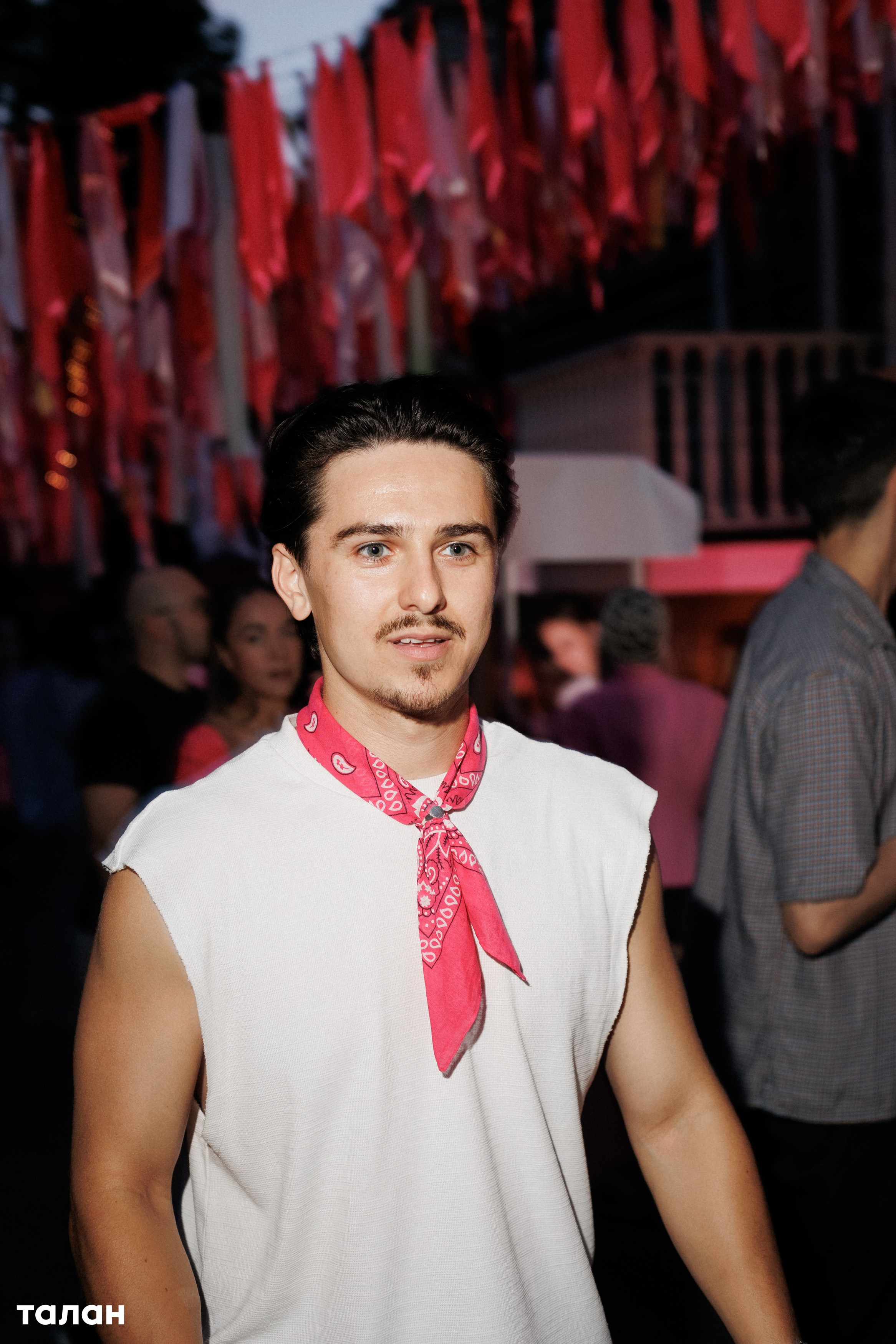 ВИНОТЕКА [бар+магаз] — BIRTHDAY PARTY. СВОИ. ФОТООТЧЕТЫ-СОБЫТИЯ-МЕСТА