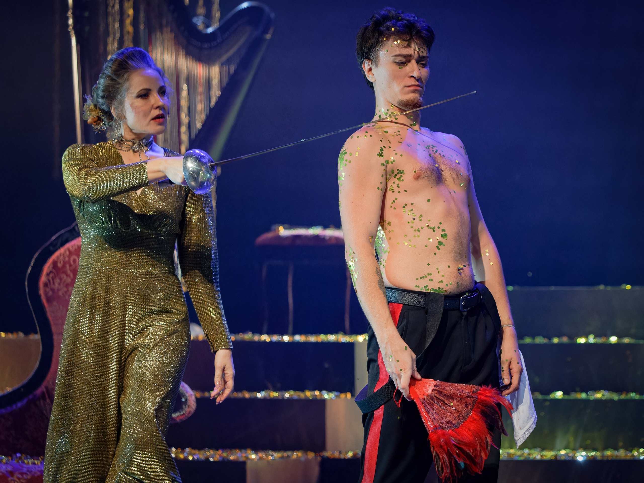 Опасные связи_Чехов-центр. Фотограф. г. Южно-Сахалинск. Олег Толстов