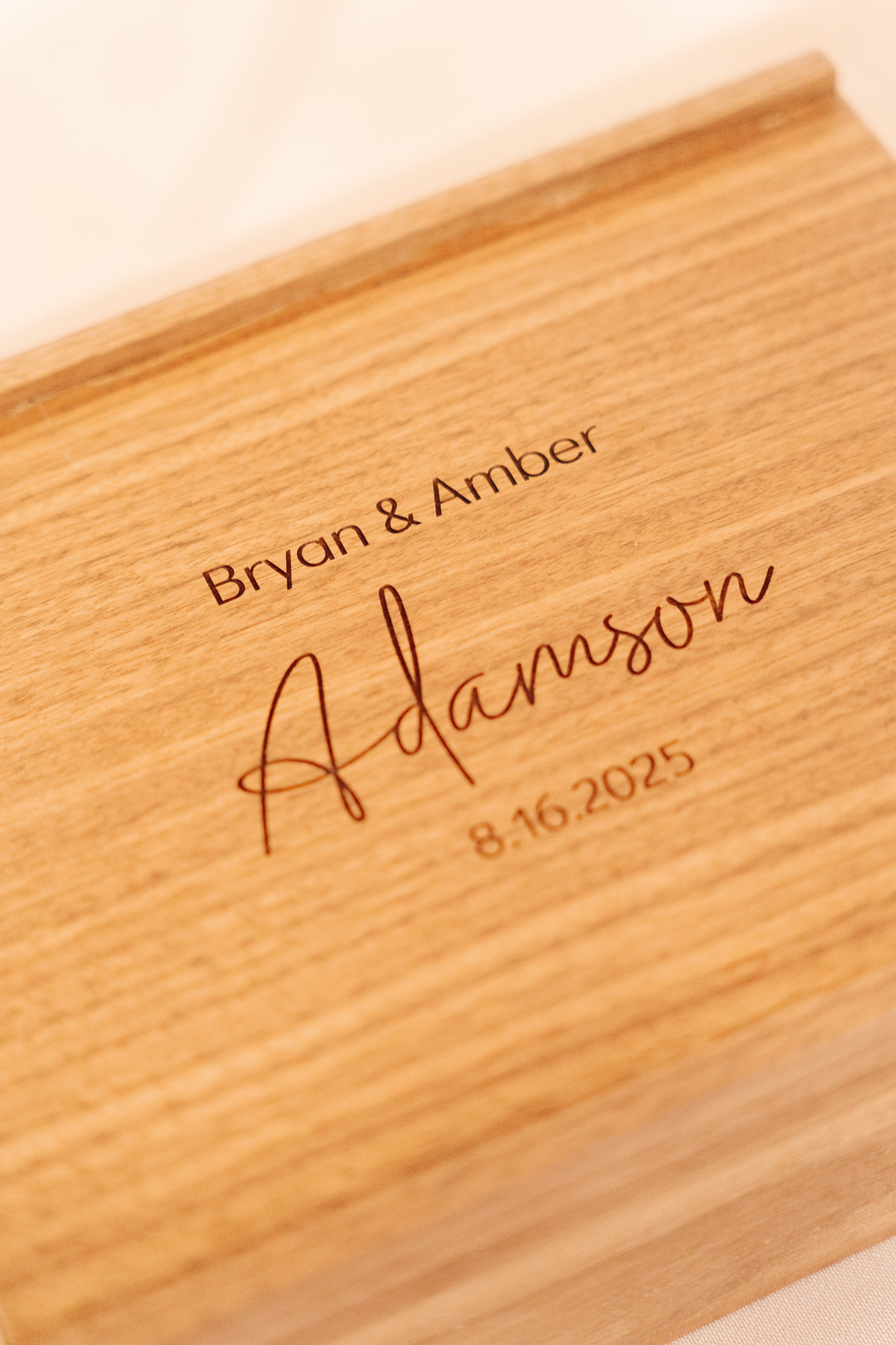 2025-08-16_BryanAmber. Ретушер Зенькевич Света