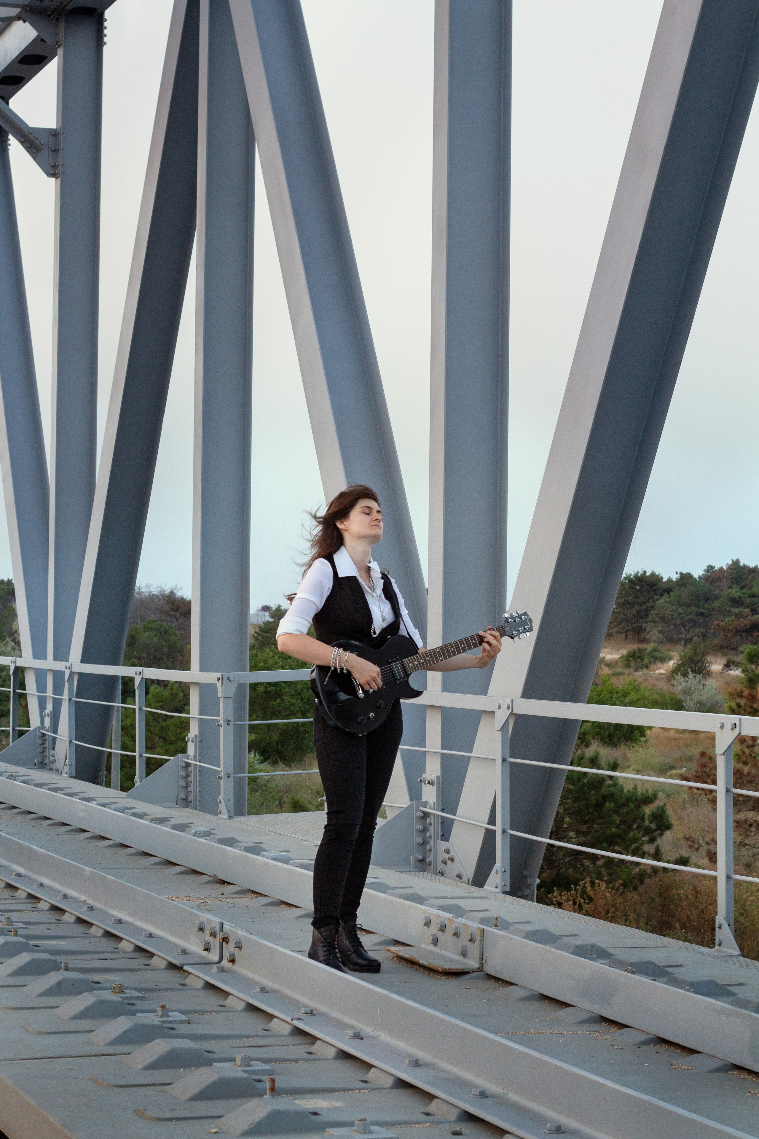 РОковая Марина, съёмка на мосту. Семейный и детский фотограф в г. Севастополь Екатерина Солдатова