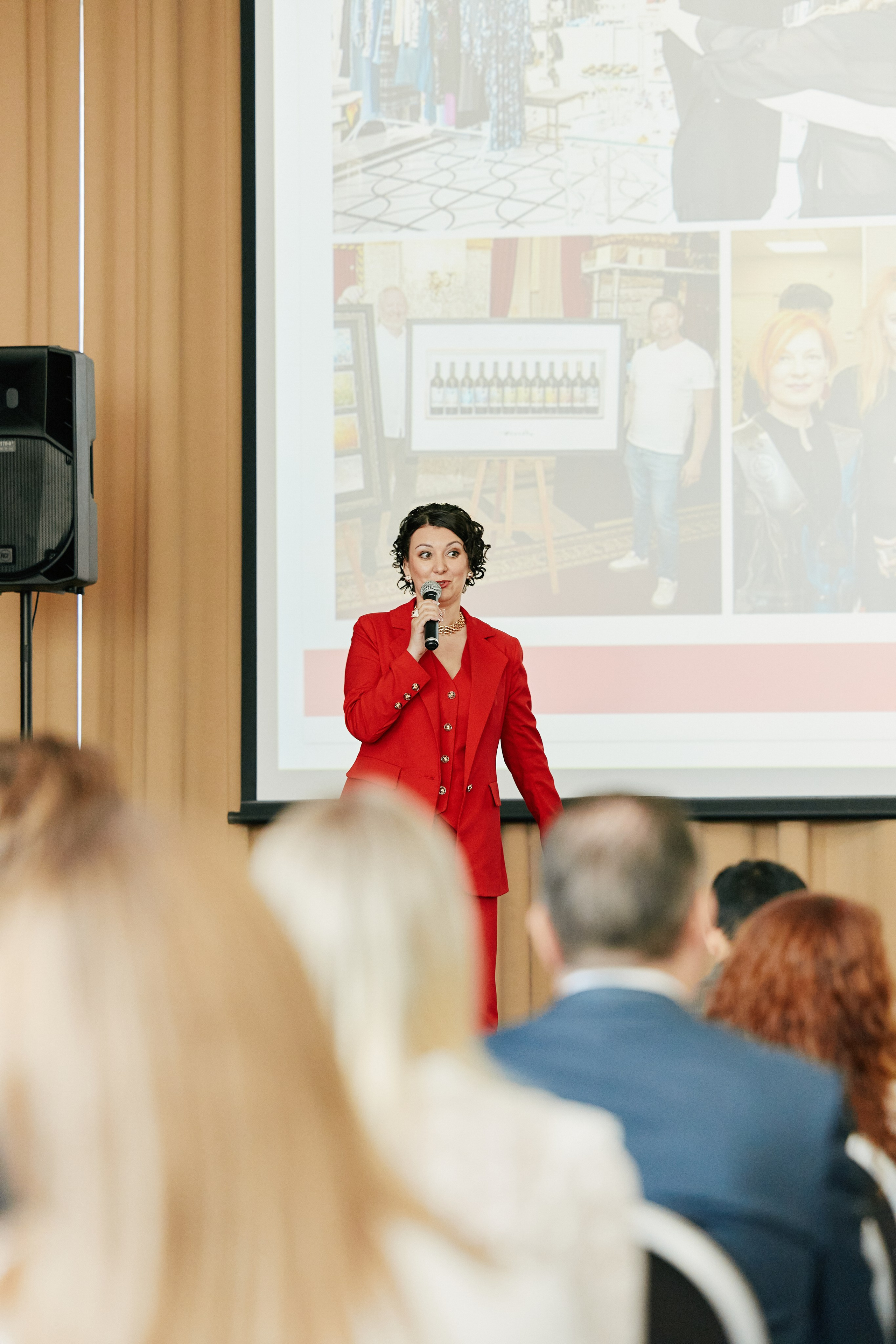 Форум Бизнес-тренды 2025 в Marriott Hotel 28.04. Свадебный репортажный фотограф краснодар максим дремов дрёмов фотосессия студия цена