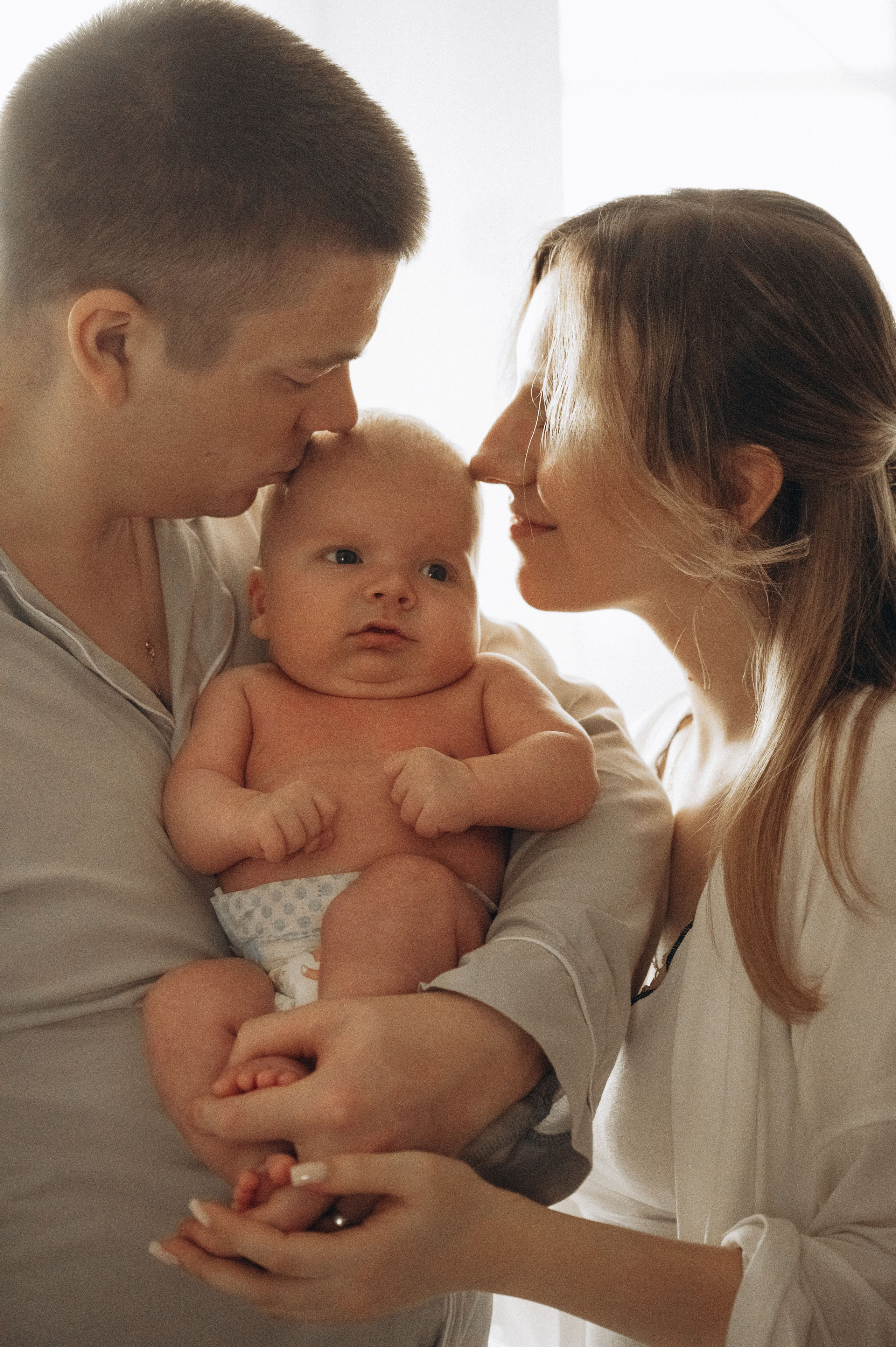 Иван, Ксения и Лев. Фотограф беременности и семьи, домашние съемки, Ньюборн