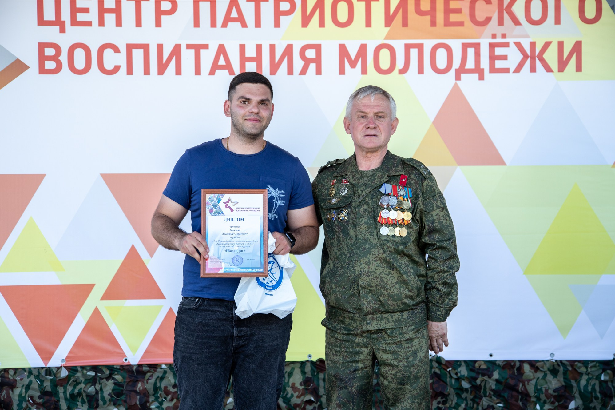 Патриотический фестиваль «Наследие». Репортажный, промышленный и маркетплейс-фотограф Дмитрий Чернат