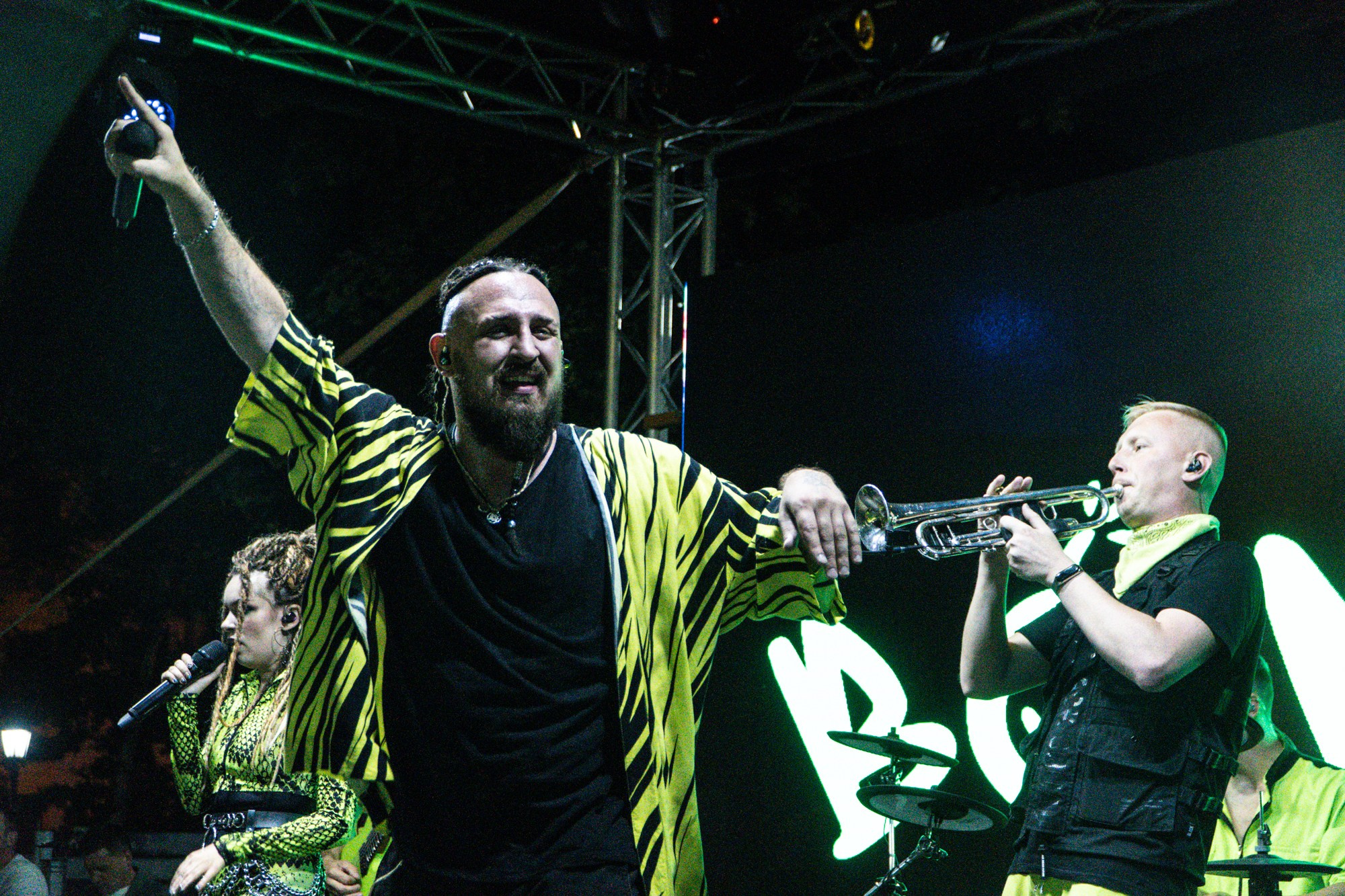 Концерт группы Бомбей. Репортажный, промышленный и маркетплейс-фотограф Дмитрий Чернат