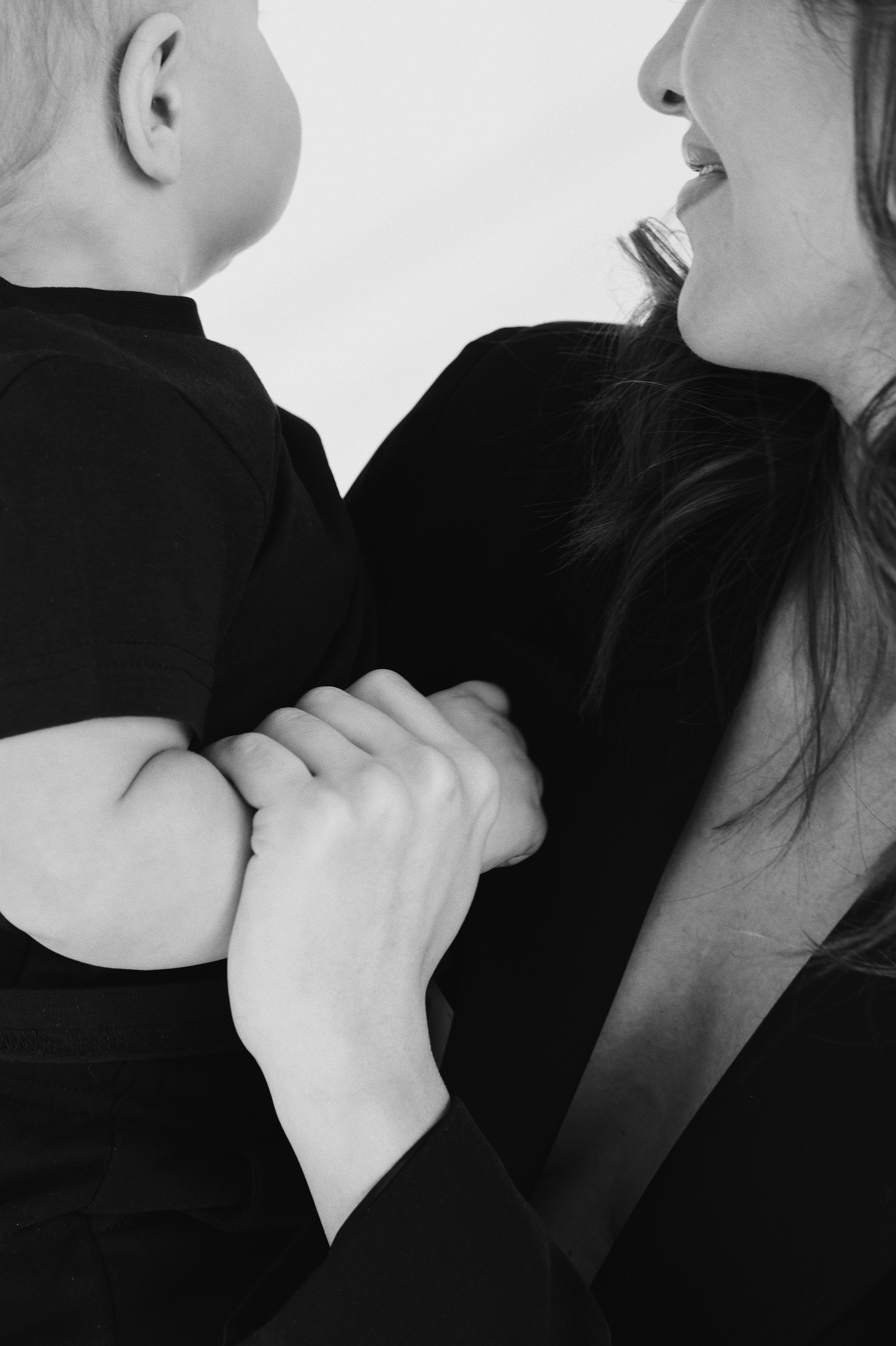 В ЧЕРНОМ. КРИСТИНА ГУСЬКОВА