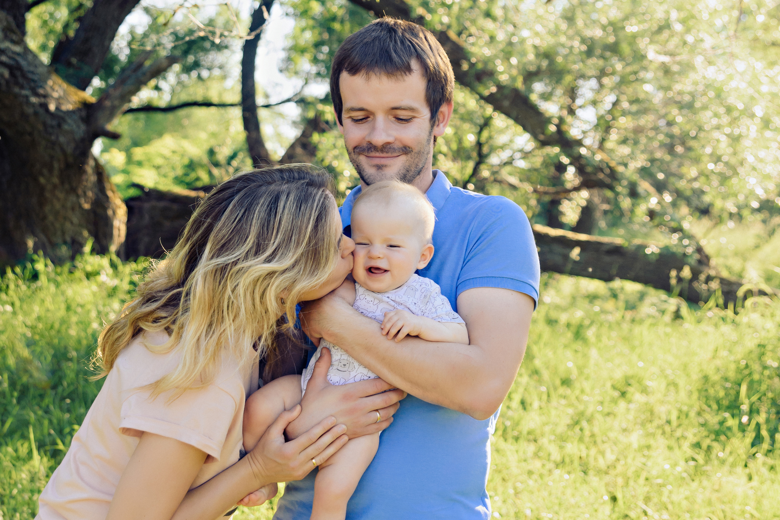 Семейная фотосессия на природе. Фотограф Москва