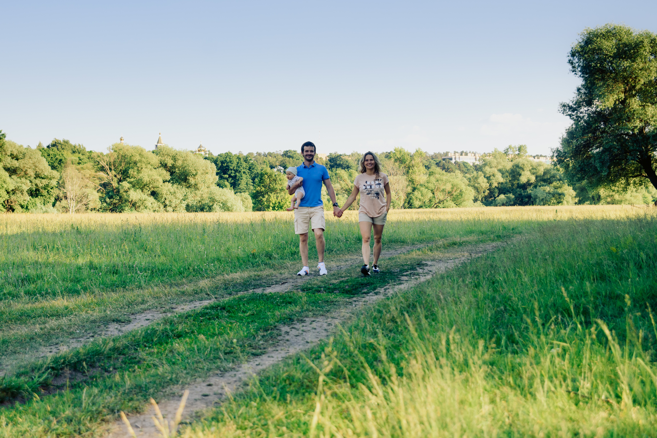 Семейная фотосессия на природе. Фотограф Москва