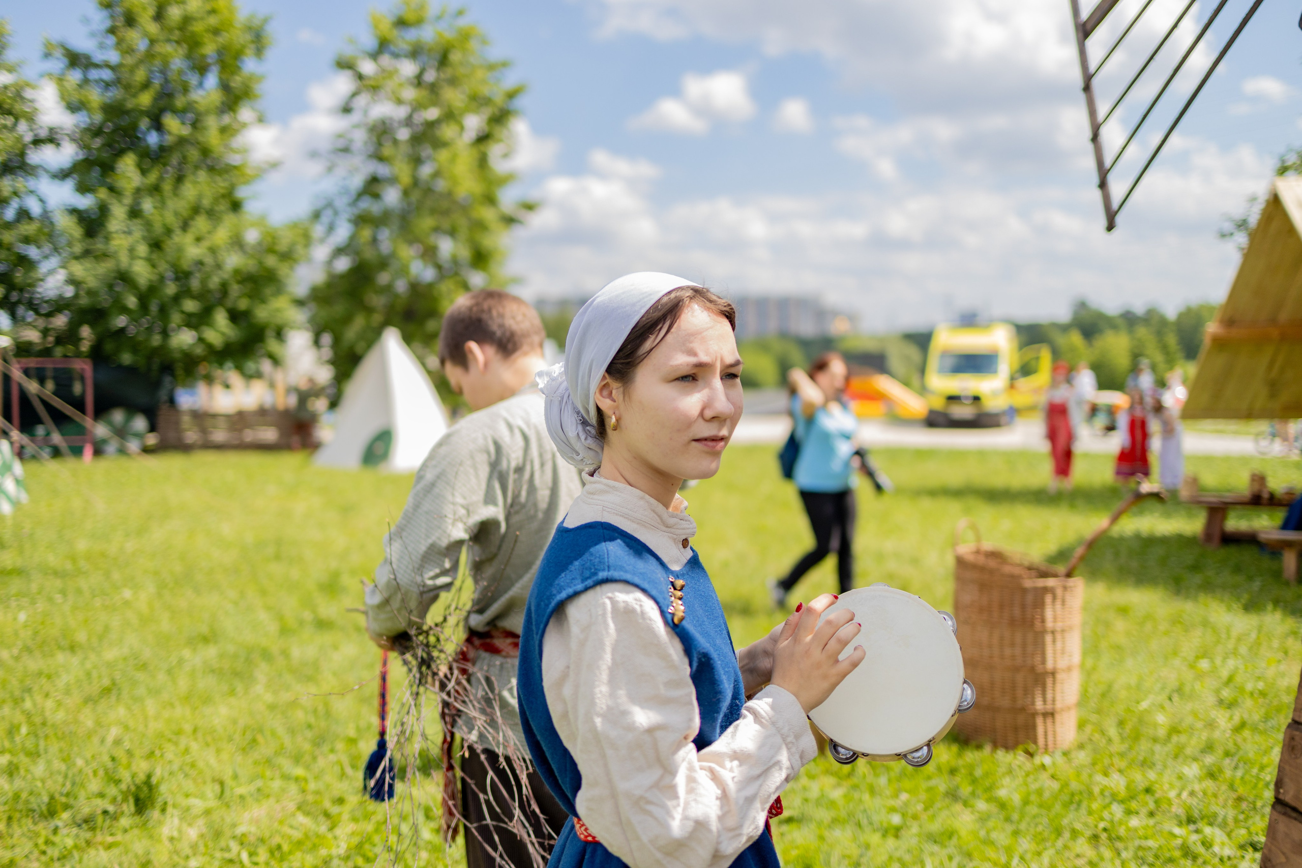 Земля Легенд: Солнце и медведь Фест. Репортажный, семейный и студийный фотограф в Москве Демин Алексей