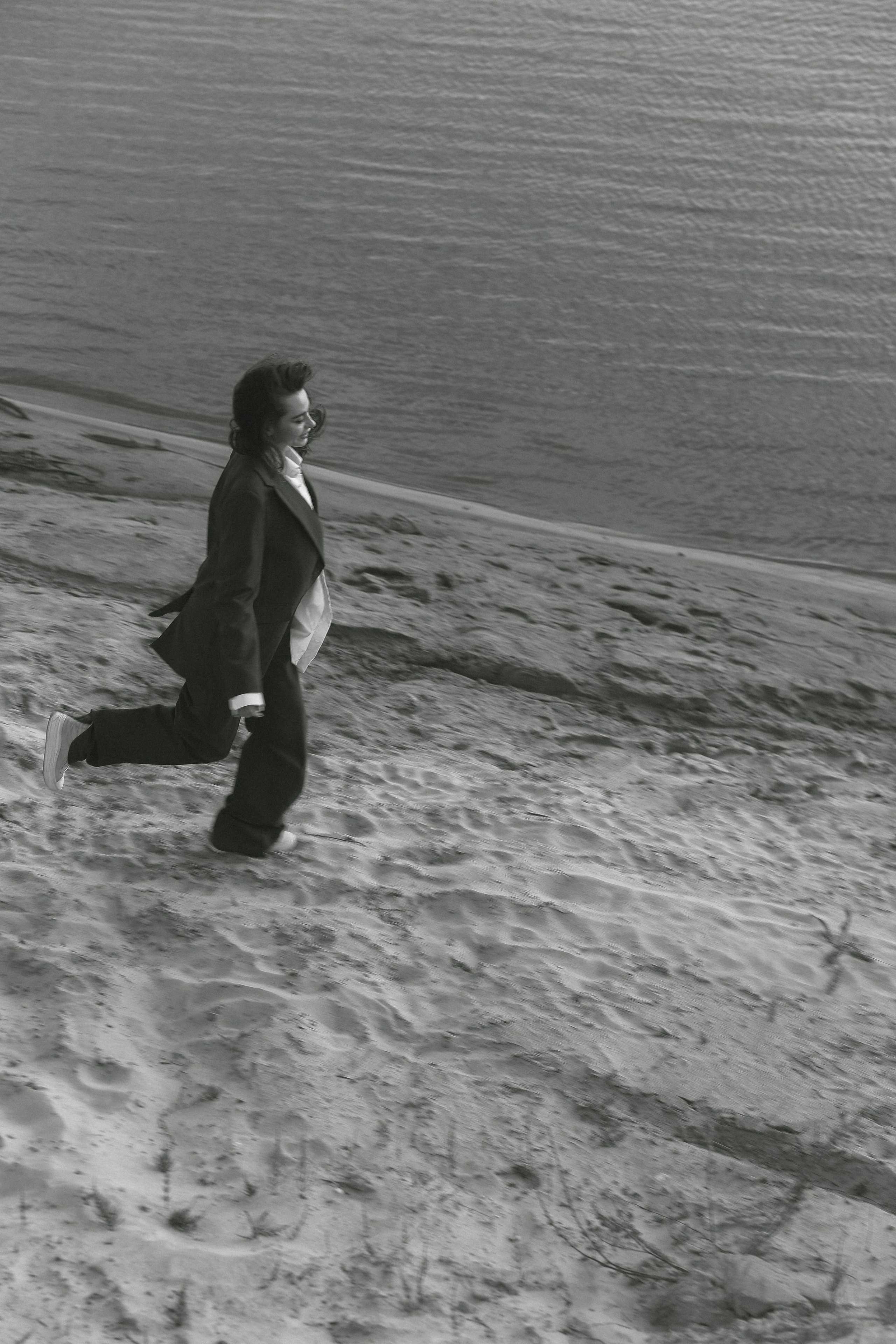 Мария, съемка на берегу