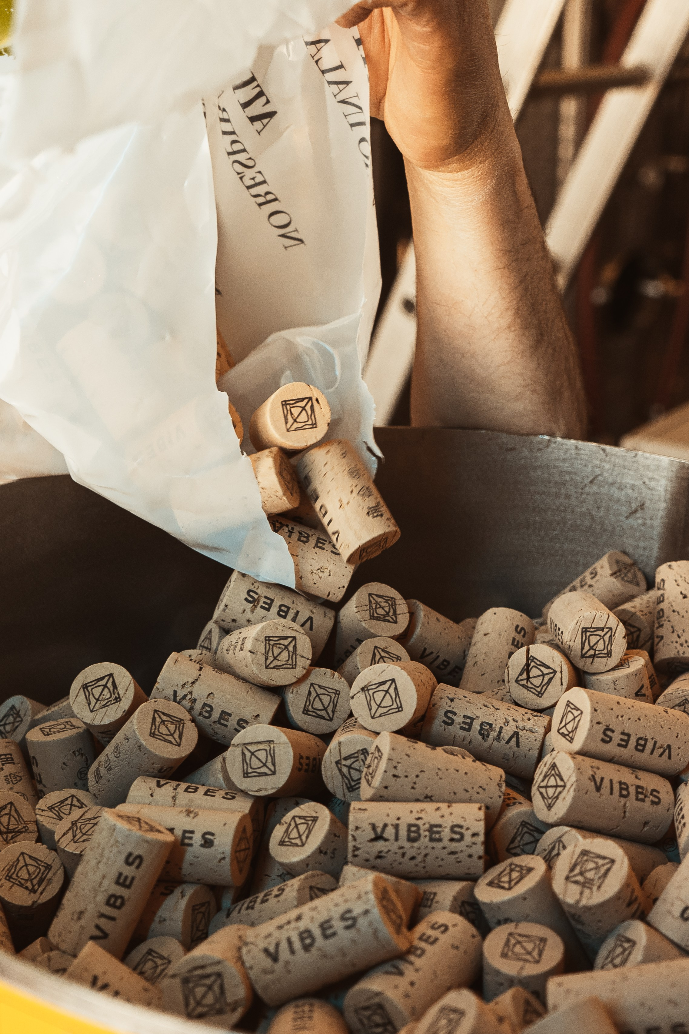 Фотосъёмка для Бизнеса на Пхукете – контент для продвижения, рекламы и маркетинга. Ян Долматов — фотограф, видеограф и продюсер на Пхукете, Таиланд