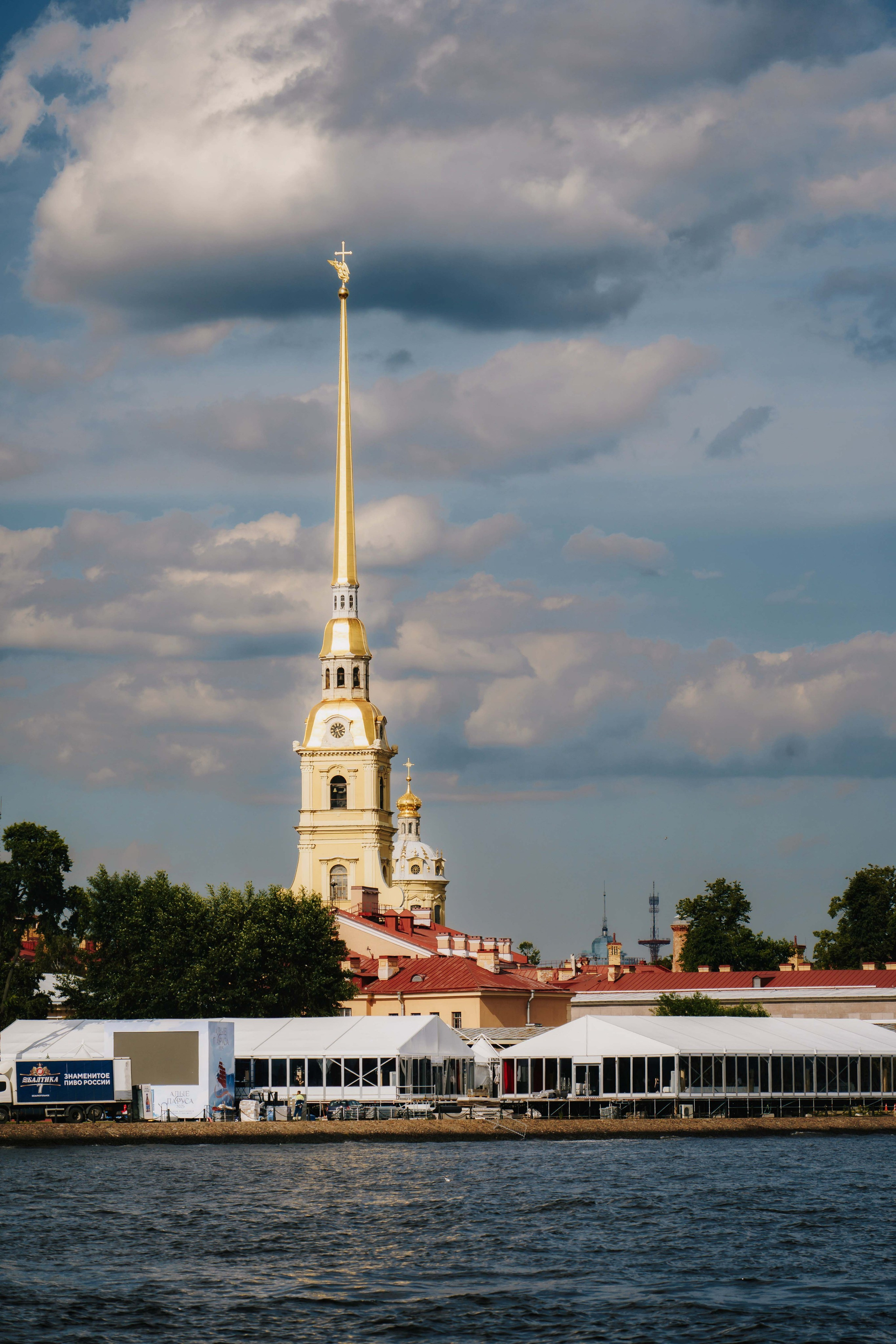 Выпускной 9В. Свадебный и семейный фотограф в Санкт-Петербурге Виктор Голубев