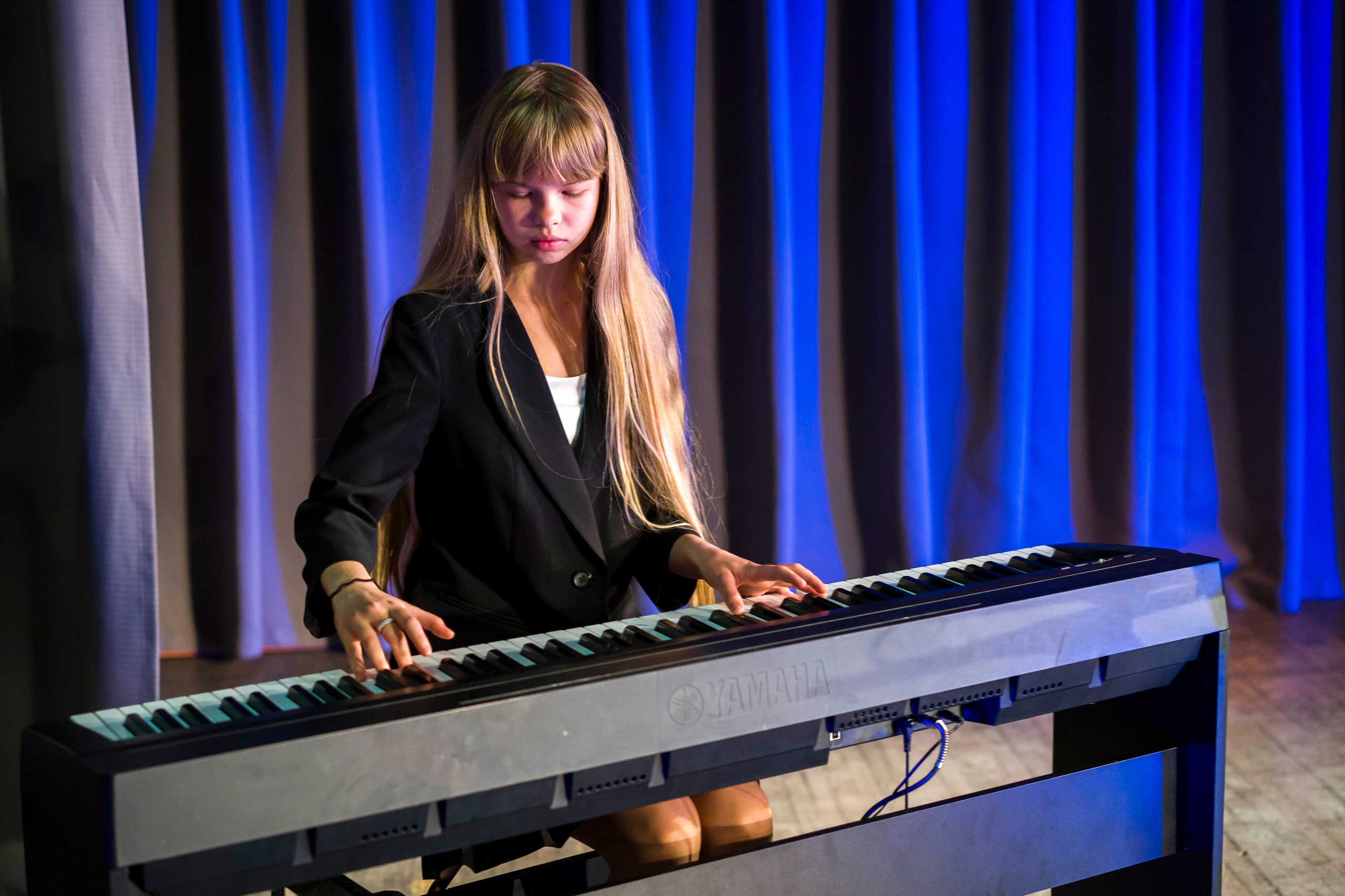 Концерт вокальной студии. Фотограф в Санкт-Петербурге. Репортажная и все съёмки для бизнеса