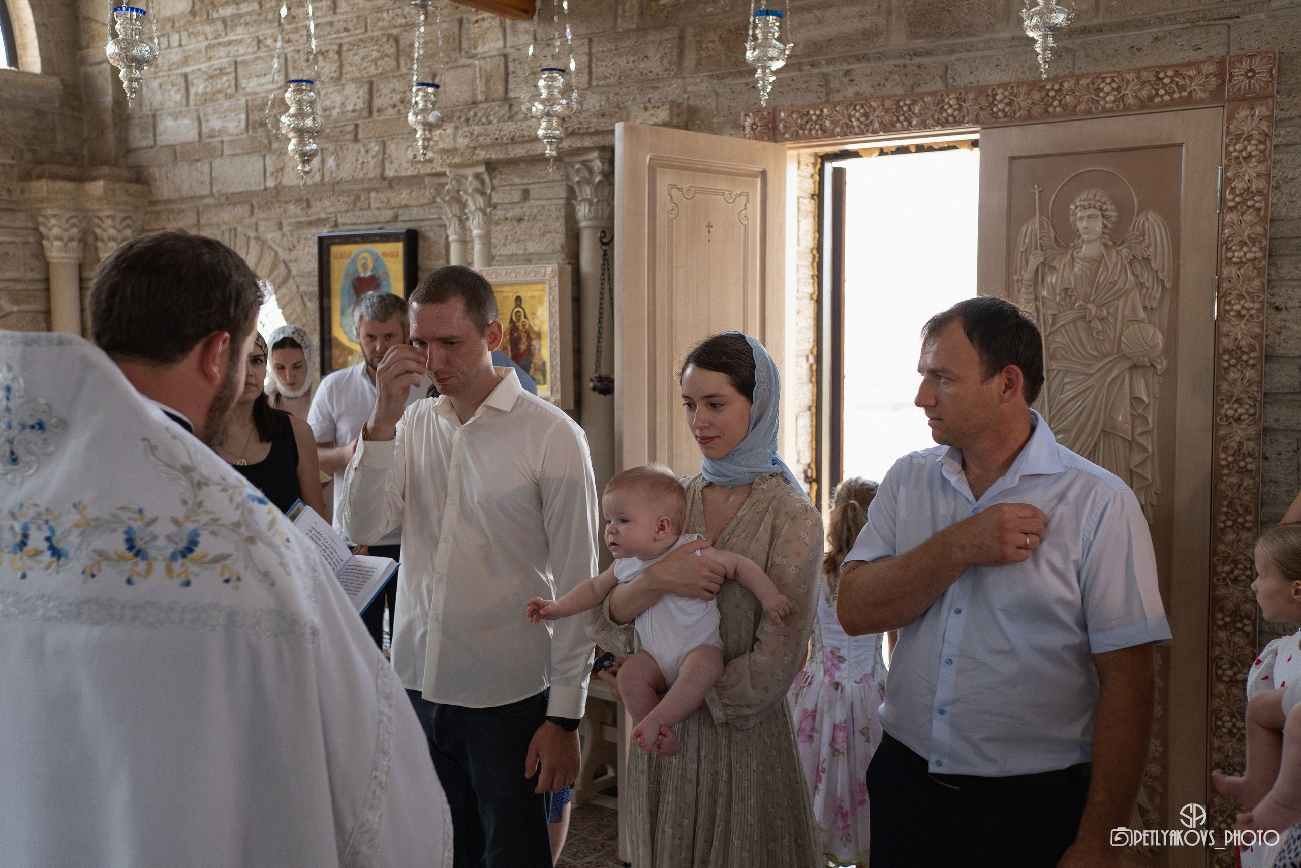 Таинство крещения Дмитрия и Николая. Фотограф, видеограф Пятигорск, Ставрополь, Ессентуки, Petlyakovs_photo