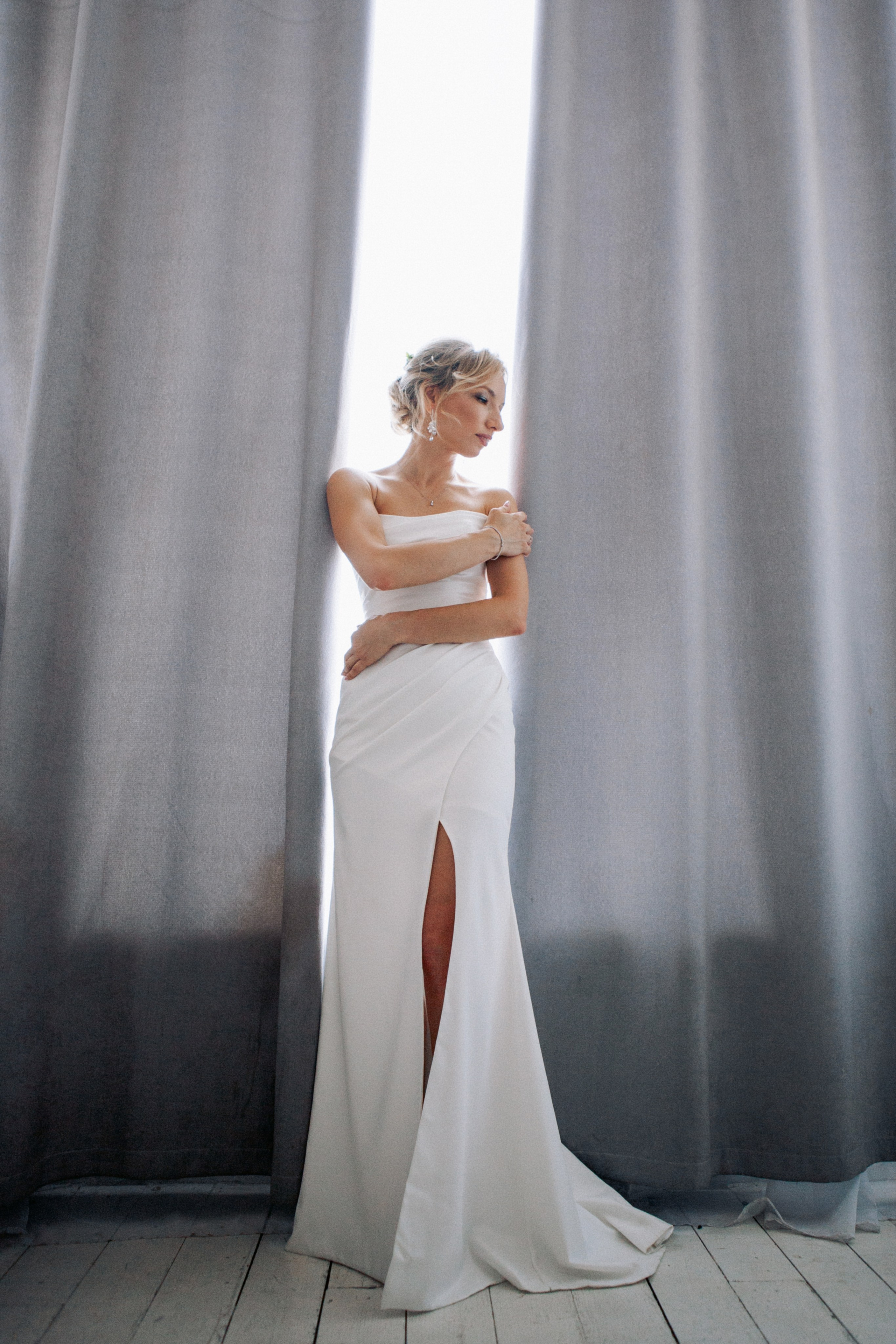 Утро невесты и фотосессия в гостинице radisson collection hotel moscow бывшая гостиница украина. Фотограф Ольга Ефремова